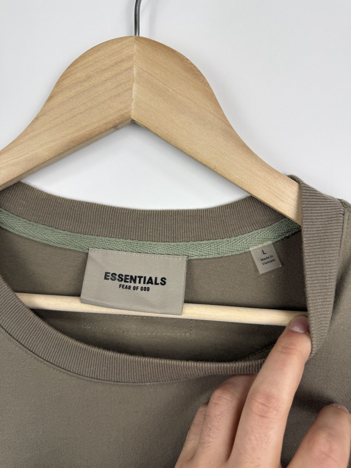 Essentials 🇺🇸 Essentials Fear Of God Y2K T-Shirt Hype Rare Retro Size US L / EU 52-54 / 3 - 5 Thumbnail