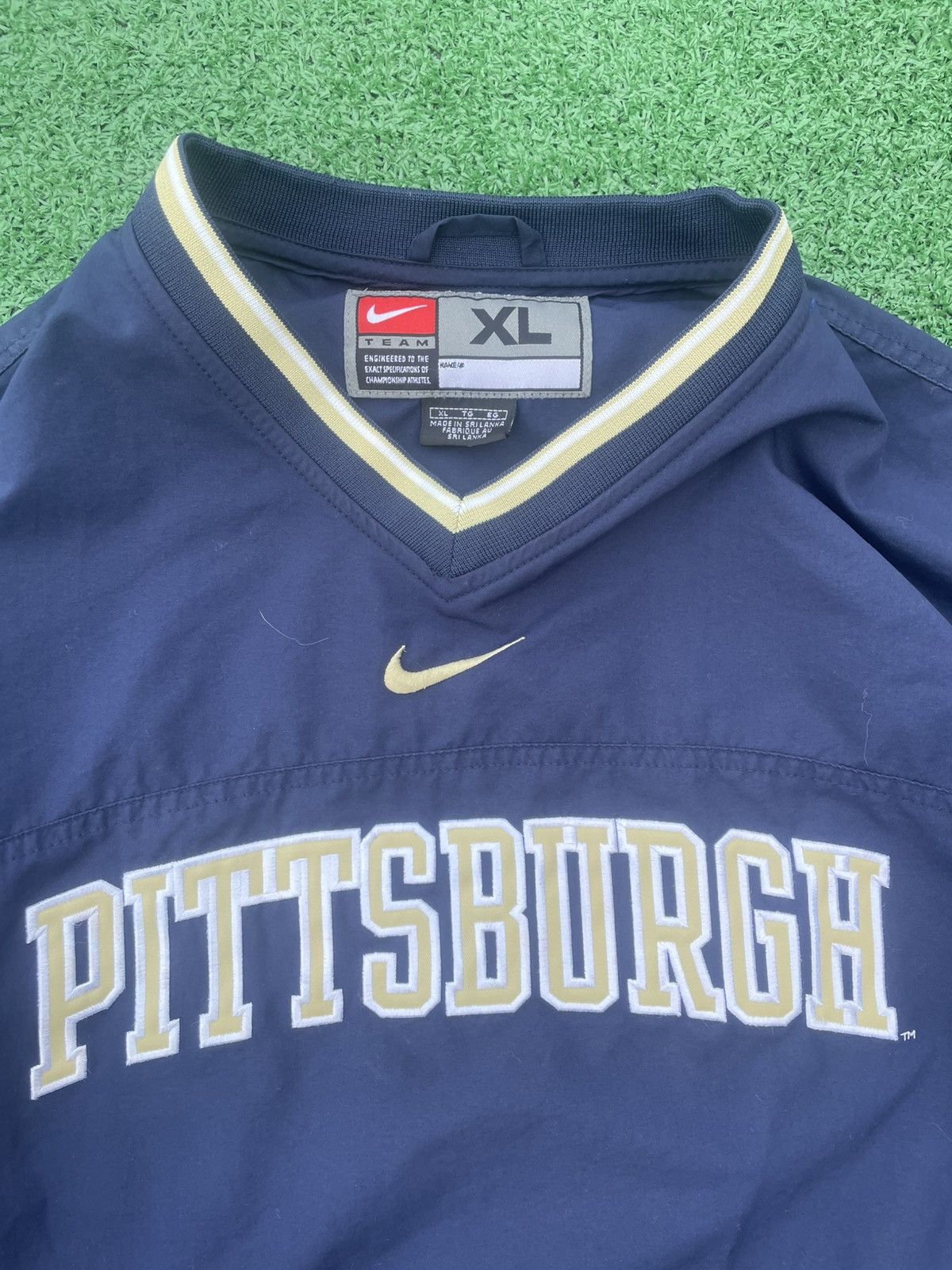 Nike Pittsburgh Panthers Center Swoosh Y2K Nike Pullover Size US XL / EU 56 / 4 - 2 Thumbnail