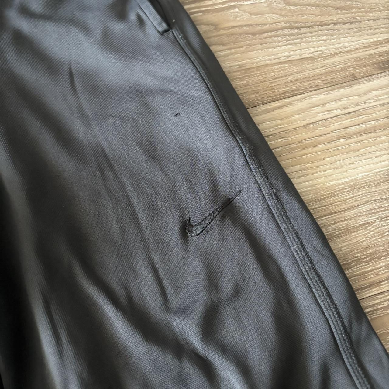 Nike Crazy Vintage Y2K/2000s Black Grey Nike Essential Track Pants! Size S Size US 32 / EU 48 - 5 Thumbnail