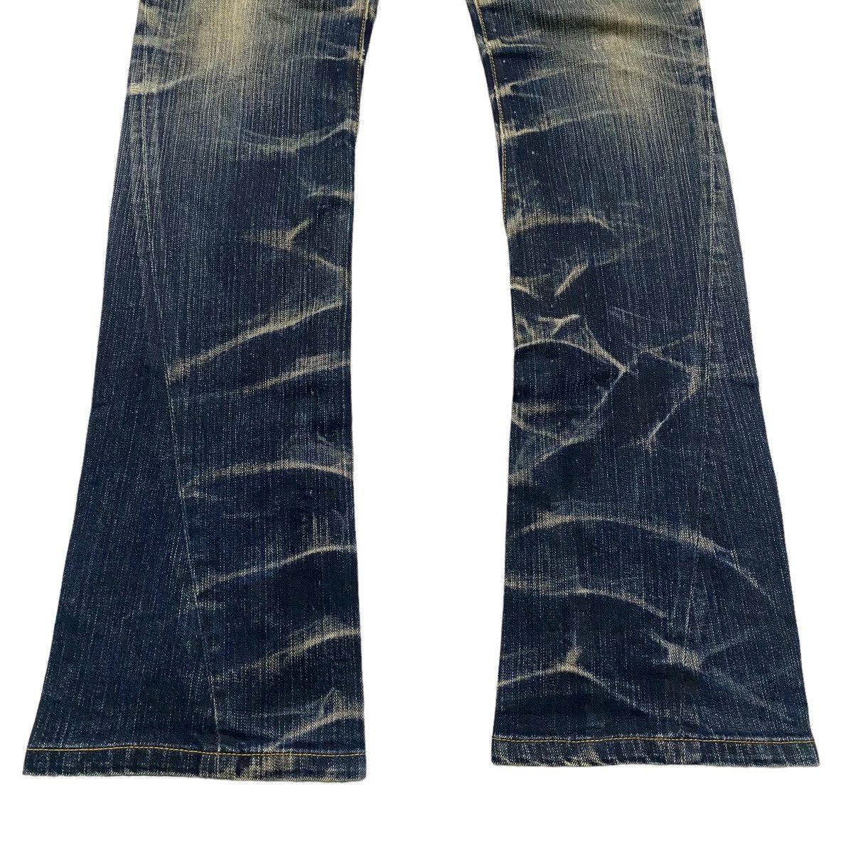 Tornado Mart Tornado Mart Spiral Cut Low Flare Jeans Distressed Size US 31 - 7 Thumbnail