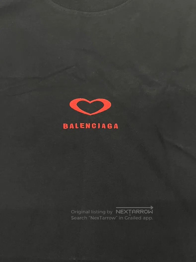Balenciaga Balenciaga Heart logo black and red short-sleeve Size US XS / EU 42 / 0 - 3 Thumbnail