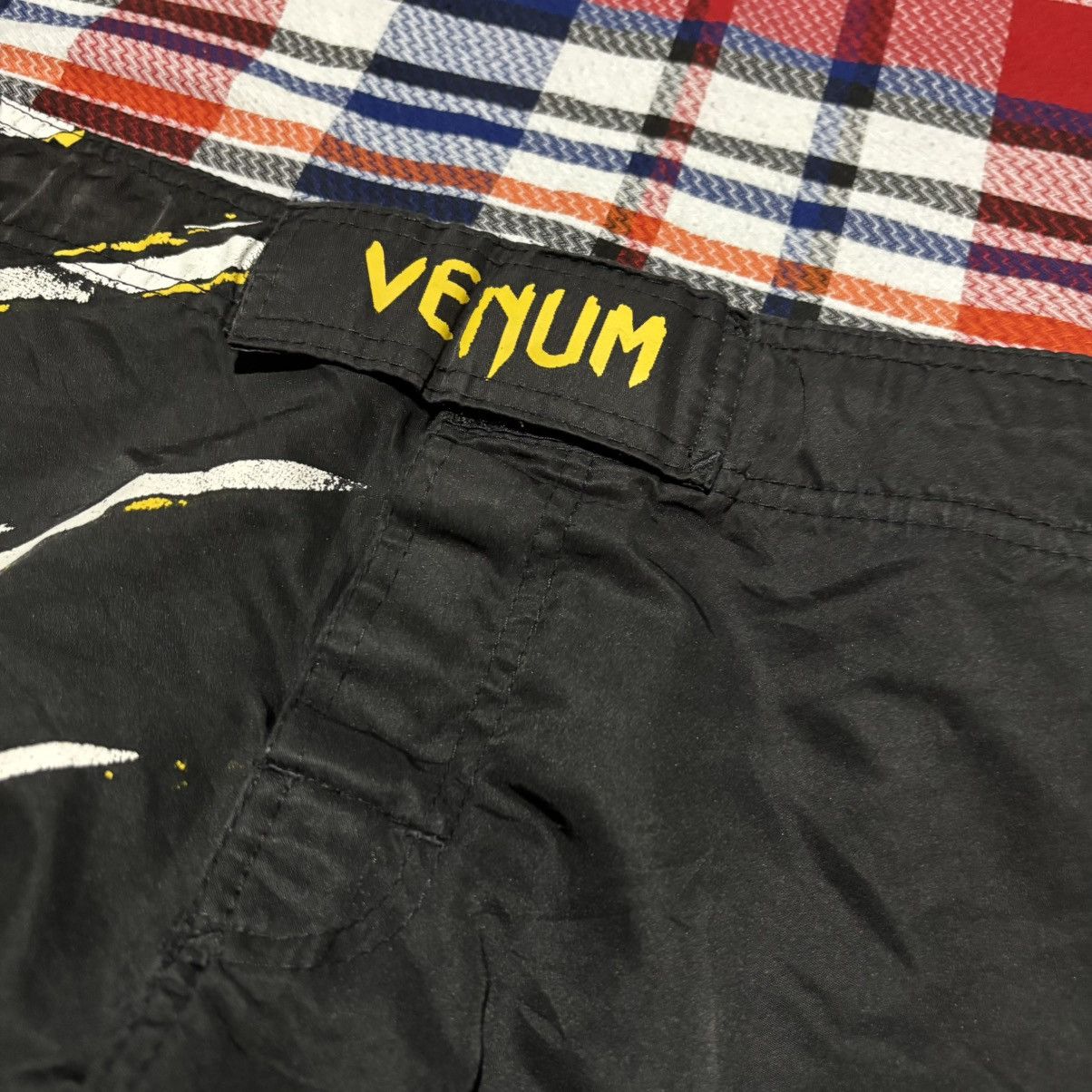 UFC Venom Muay Thai Kick Boxing Short Pants Size US 34 / EU 50 - 3 Thumbnail