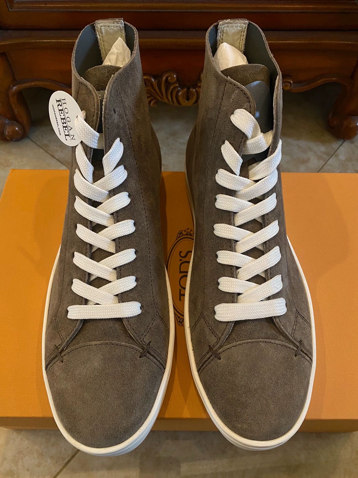 Hogan Hogan New Ultra-Comfy Cushioned Sneakers UK7.5 Size US 7.5 / EU 40-41 - 1 Thumbnail