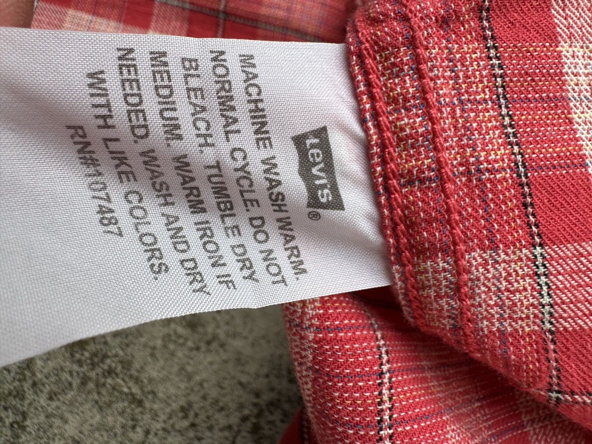 Levi's Levi’s Western Pink Salmon Snapped Plaid Flannel Shirt Size US L / EU 52-54 / 3 - 10 Thumbnail