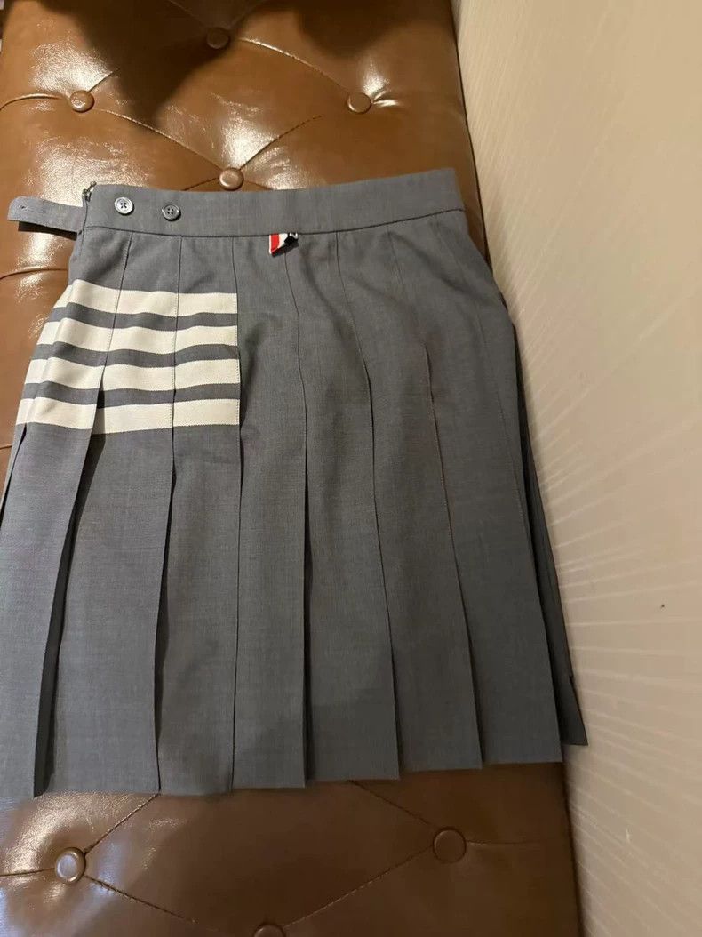 Thom Browne Thom Browne Light gray wool pleated dress Size 24" / US 00 / IT 34 - 2 Thumbnail