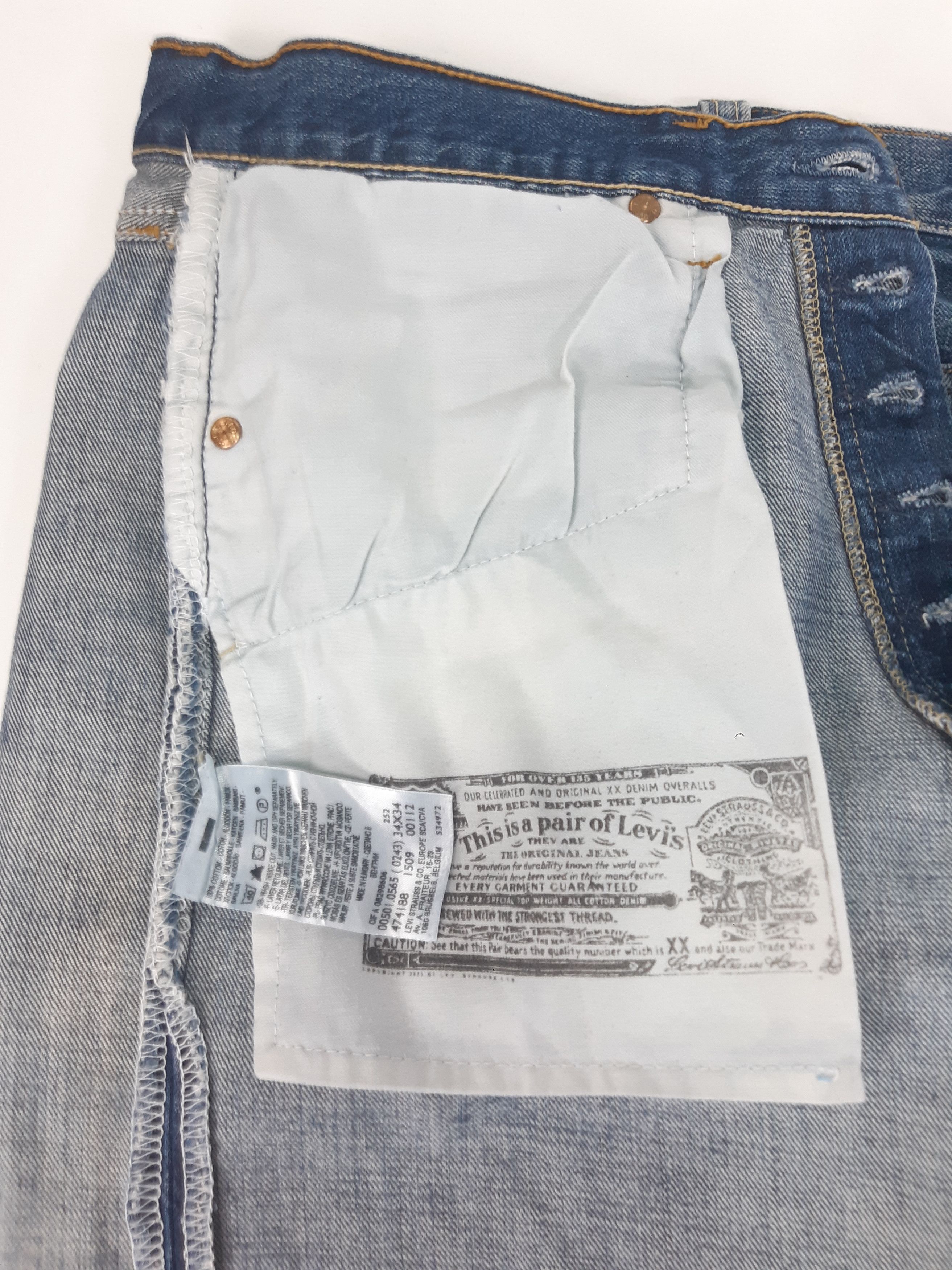 Levi's Vintage LEVI'S 501 Button Fly made in Hungary W34L34 Size US 34 / EU 50 - 6 Thumbnail