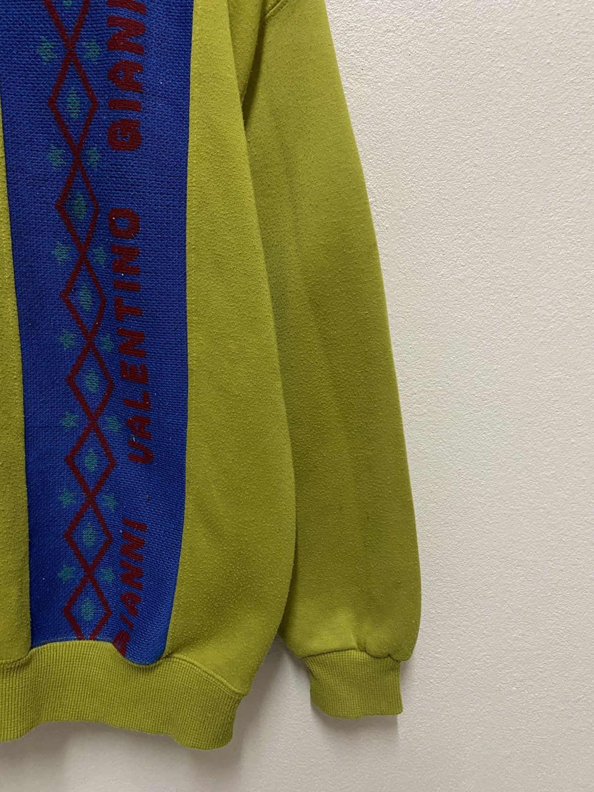 Vintage Vtg Gianni Valentino Sweatshirt Size US L / EU 52-54 / 3 - 6 Thumbnail