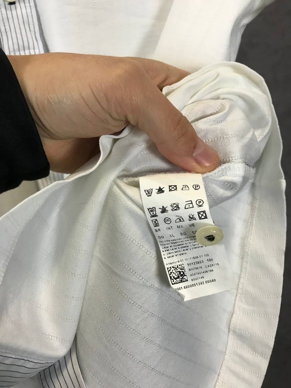 Hugo Boss Hugo Boss designer shirt Size US XL / EU 56 / 4 - 6 Thumbnail