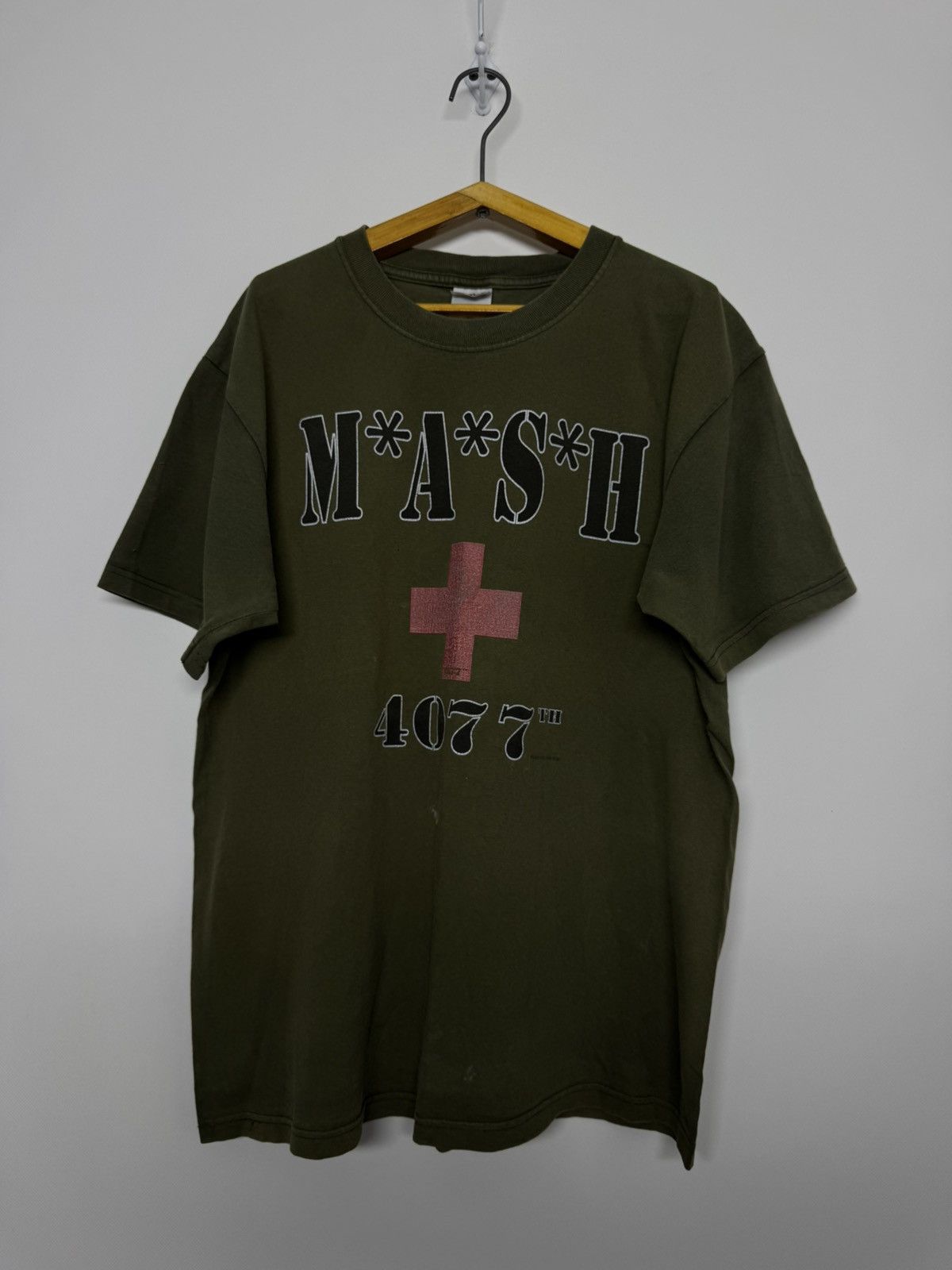 Anvil Rare vintage 90 shirt movie MASH 4077 century fox film Size US M / EU 48-50 / 2 - 3 Thumbnail