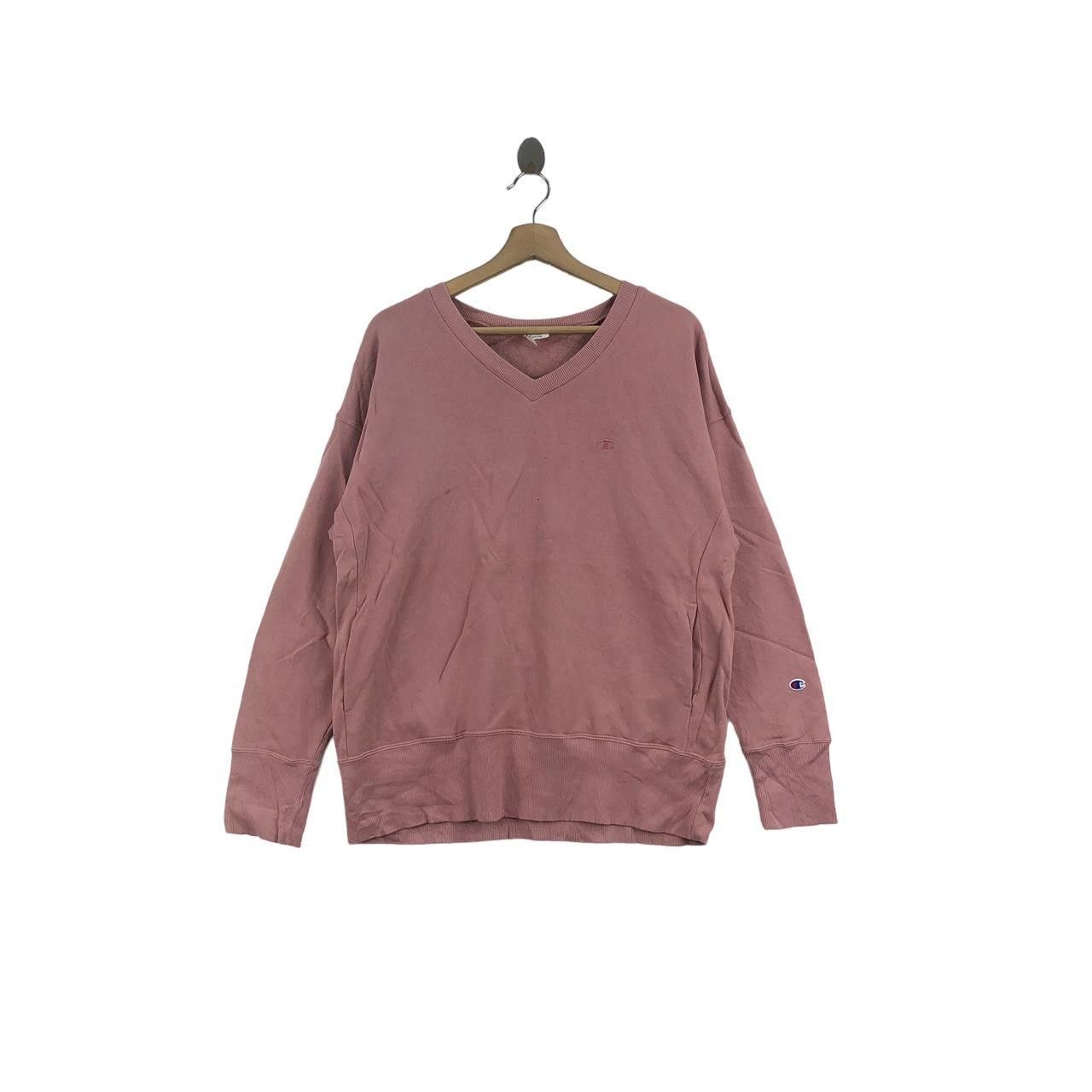 Champion Vintage CHAMPION PRODUCTS Athletic Apparel V-Neck Sweatshirt Size L / US 10 / IT 46 - 1 Thumbnail