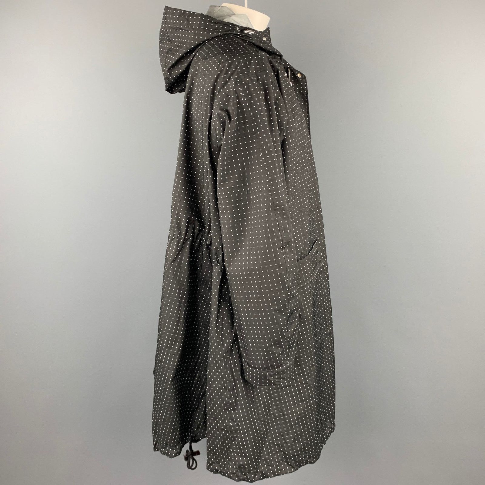 Paul & Shark M Black & White Dots Polyester / Nylon Oversized Raincoat Size US M / EU 48-50 / 2 - 3 Thumbnail