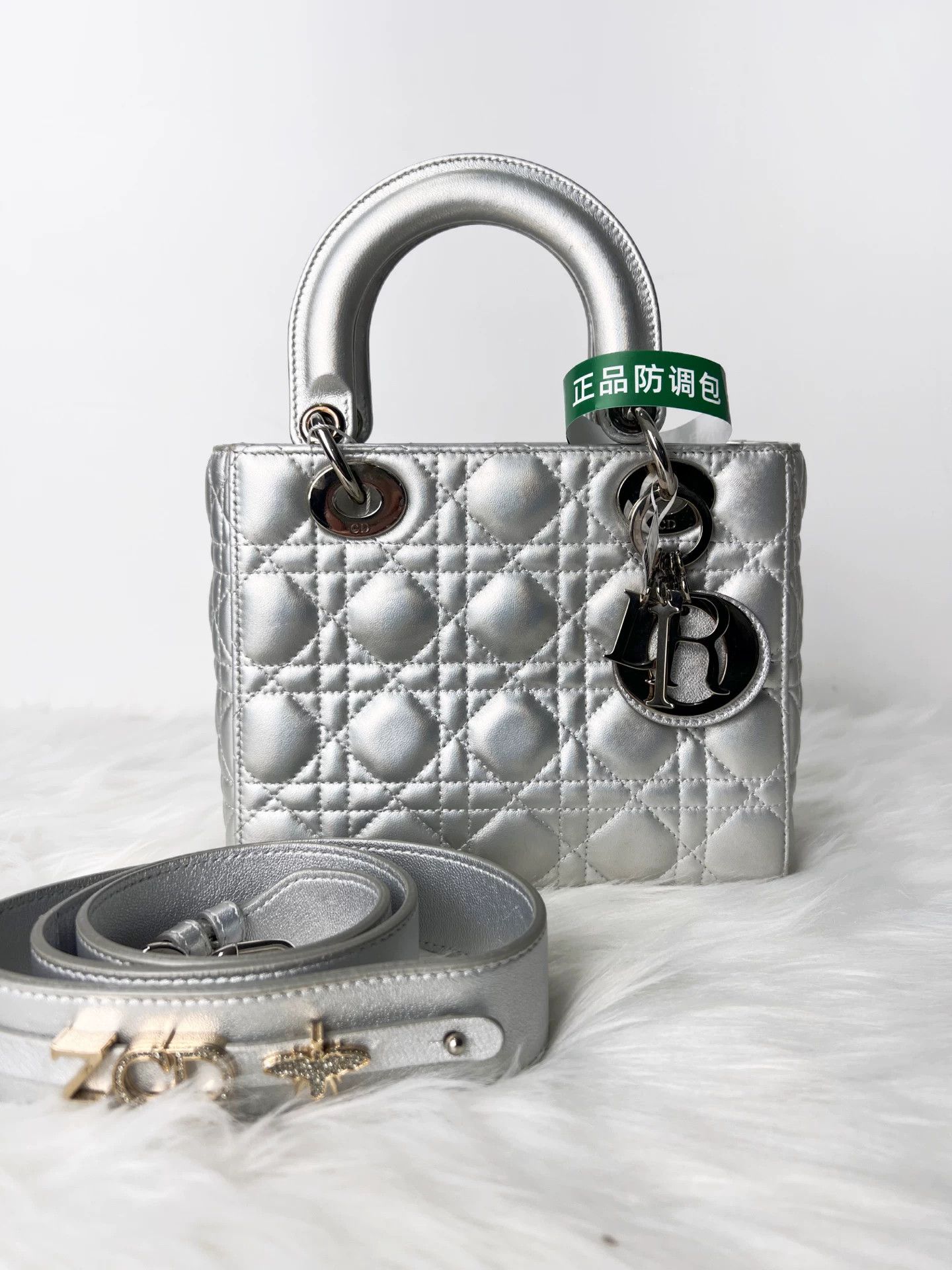 Dior Pre-loved Bag Very good condition Size ONE SIZE - 1 Thumbnail