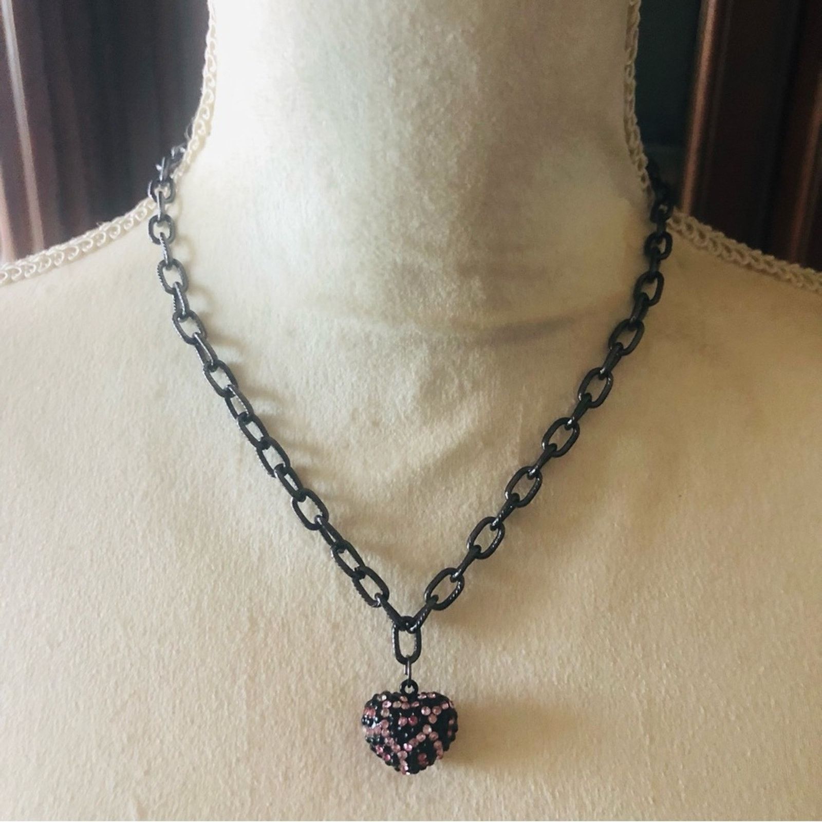 Handmade Handcrafted colorful stone bubble heart necklace Size ONE SIZE - 2 Thumbnail