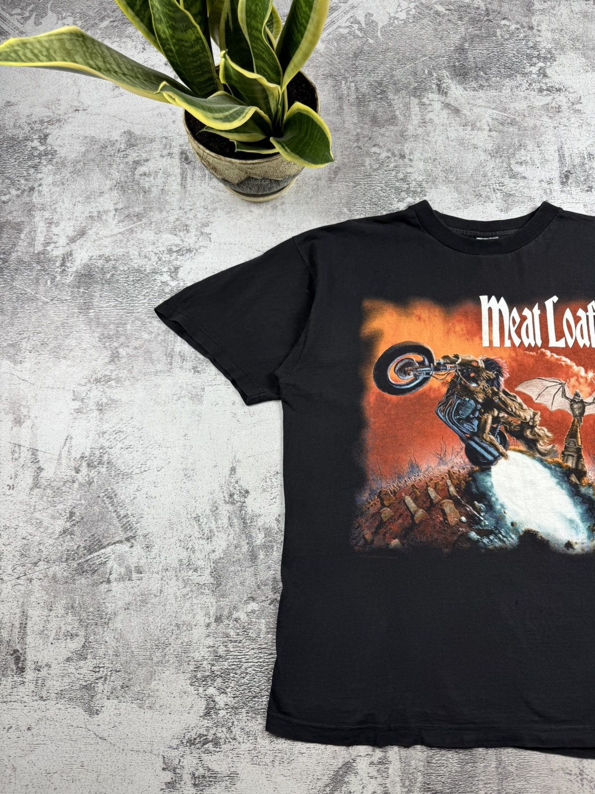 Band Tees Vintage MeatLoaf 1994 Black Rock Tour Faded Merch Devil Band Jersey T Shirt Tee Size US XL / EU 56 / 4 - 3 Thumbnail