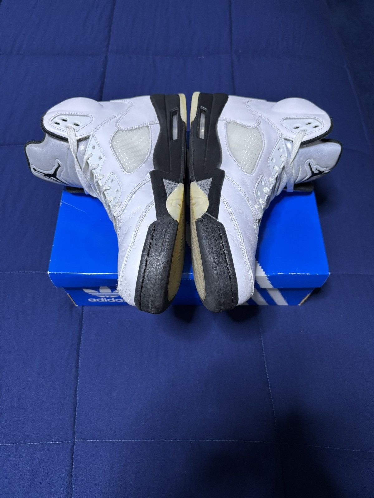 Jordan Brand Air Jordan 5 Retro White Black 2024 Size 10.5 Size US 10.5 / EU 43-44 - 4 Thumbnail