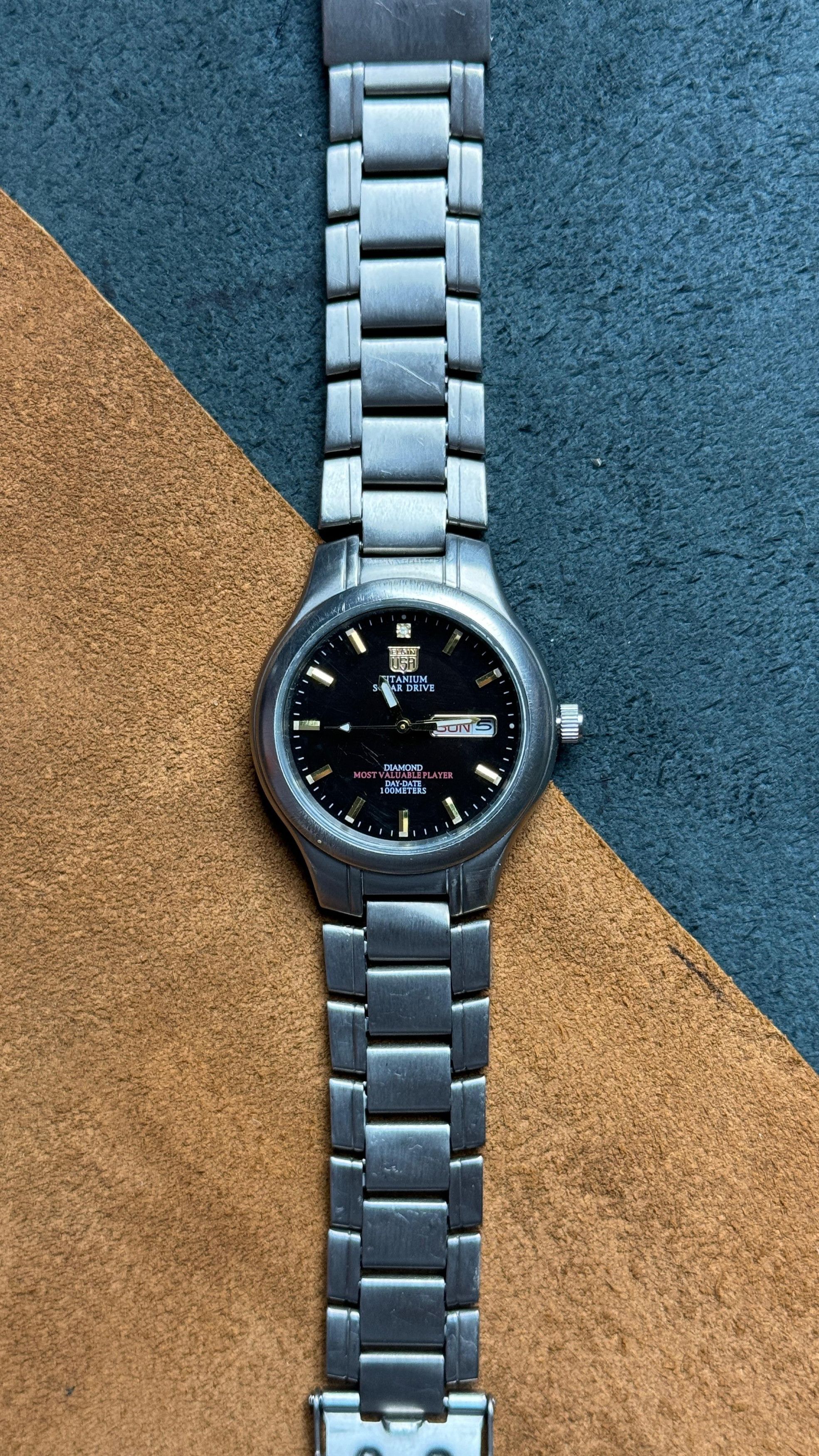 Elgin National Watch Company Vintage Elgin USA Black Dial Solar Power Size ONE SIZE - 2 Thumbnail