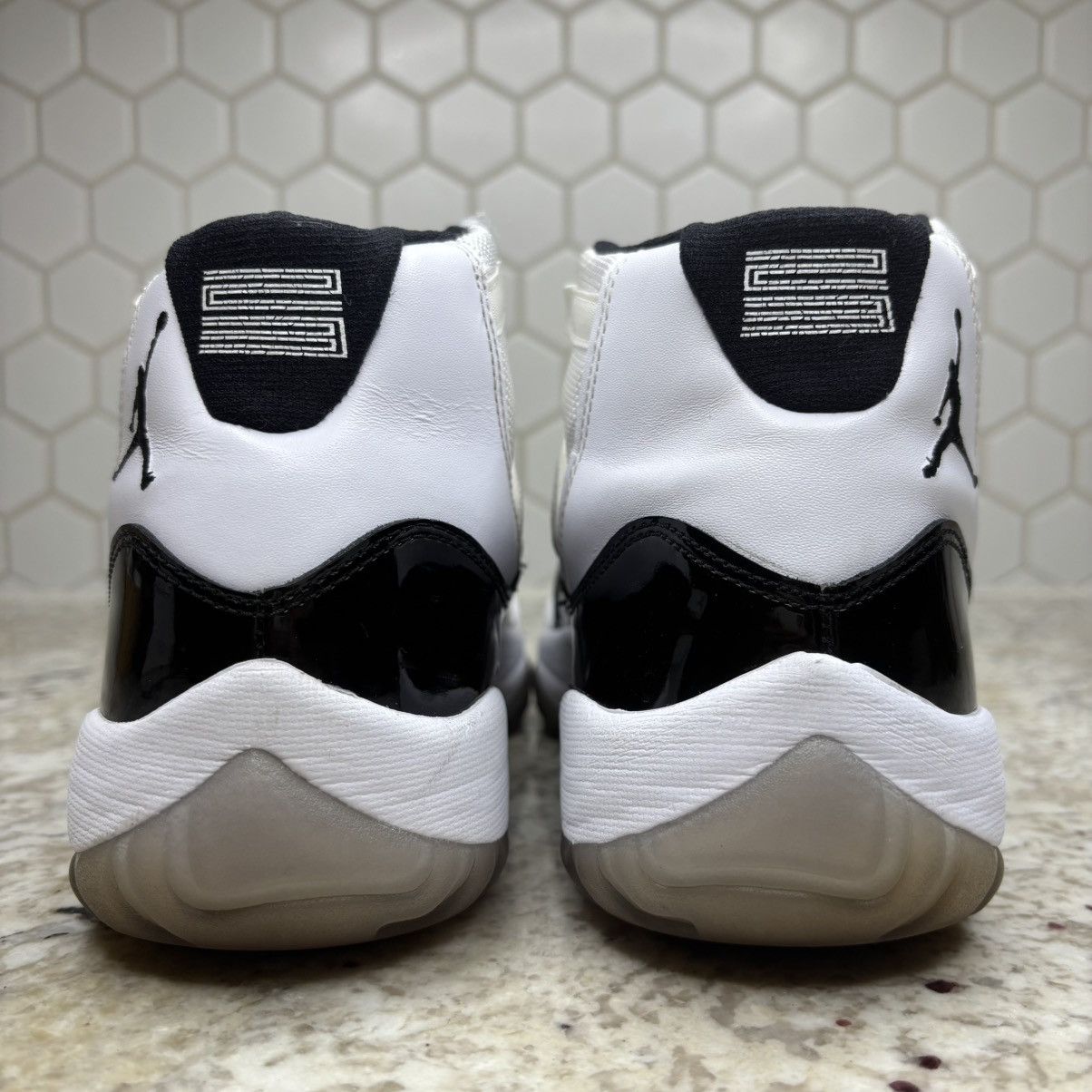 Jordan Brand Sizs 8.5 - Jordan 11 high concord 2011 OG All Worn Size US 8.5 / EU 41-42 - 21 Thumbnail