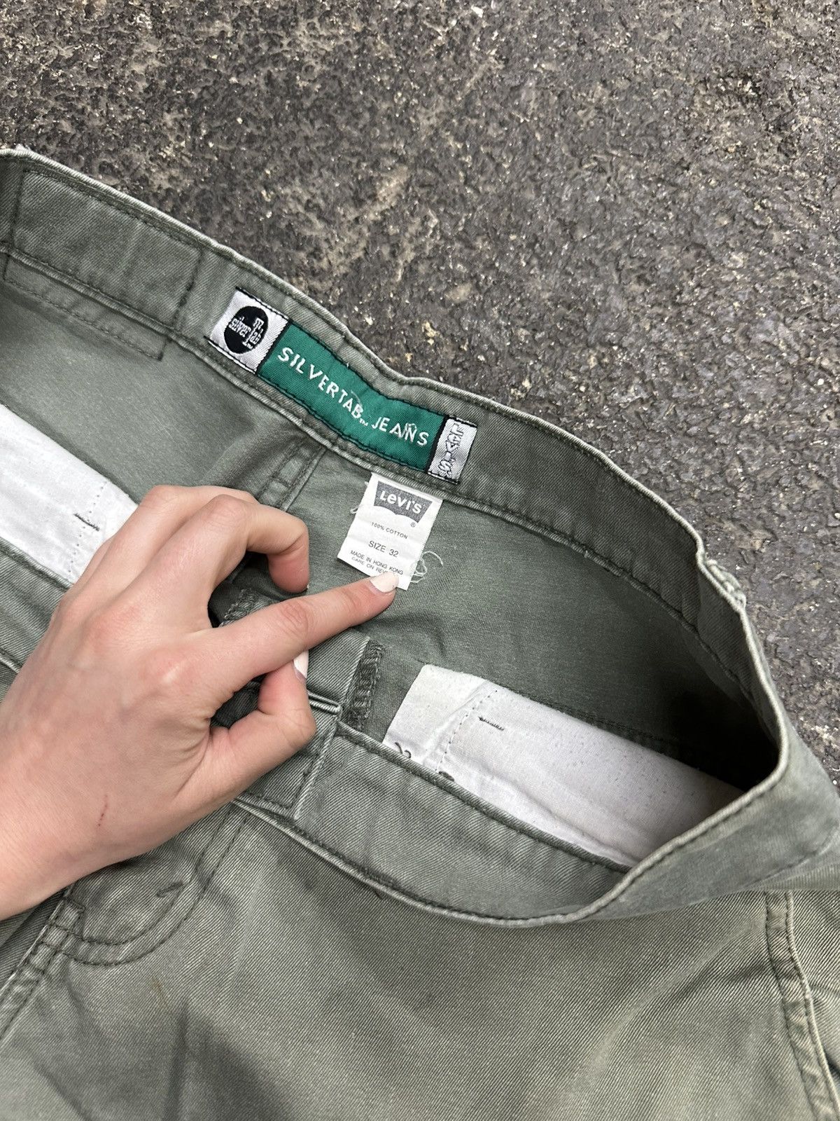 Levi's Y2K Levi’s Silvertab cargo jorts Size US 32 / EU 48 - 6 Thumbnail
