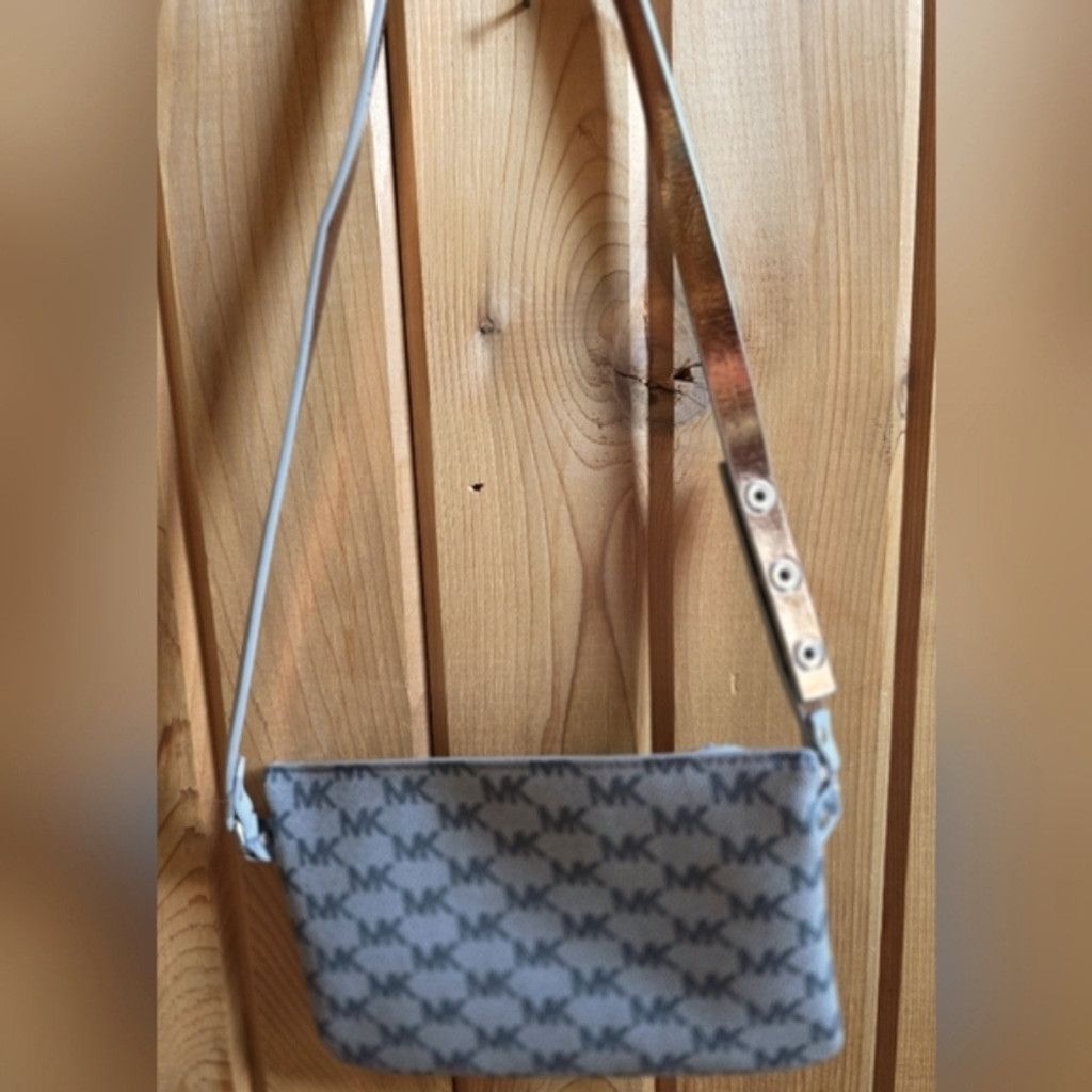Michael Kors Michael Kors Gray Belt Bag with Silver Chain Size ONE SIZE - 3 Thumbnail
