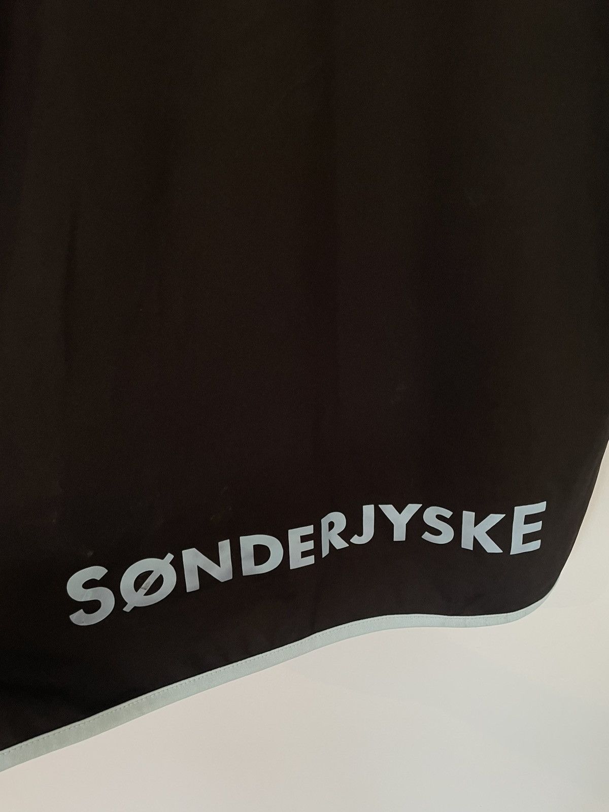 Other Danmark Fodboldtrøje Sønderjyske 2010-12 away kit Mitre Size US XL / EU 56 / 4 - 5 Thumbnail