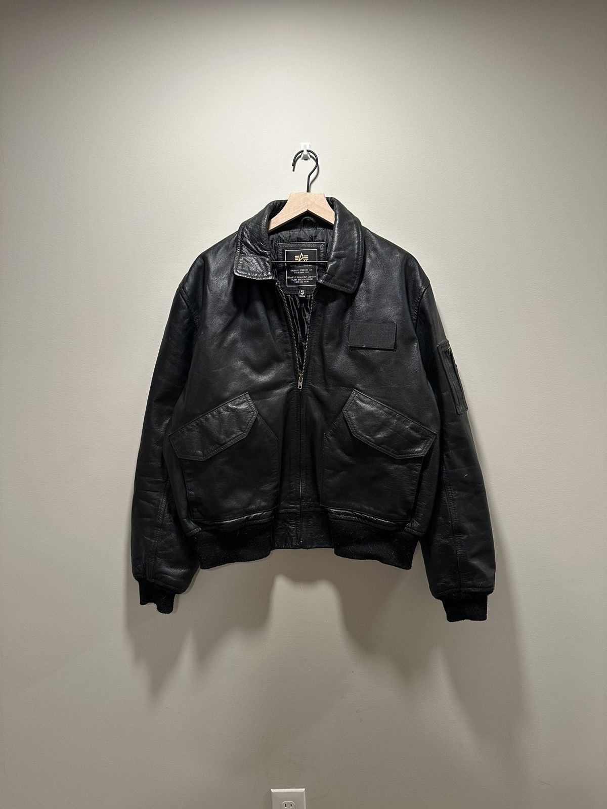 Alpha Industries Alpha Industries Leather Jacket Bomber Black RARE Size US L / EU 52-54 / 3 - 1 Thumbnail