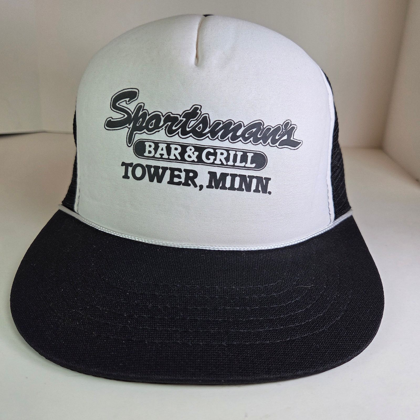 Other Vintage Sportsman’s Bar Grill Tower MN Trucker Mesh Hat Size ONE SIZE - 1 Thumbnail