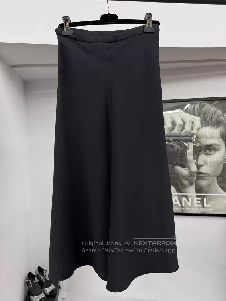 Dior Dior Black wool A-shaped skirt Size 26" / US 2 / IT 38 - 3 Thumbnail