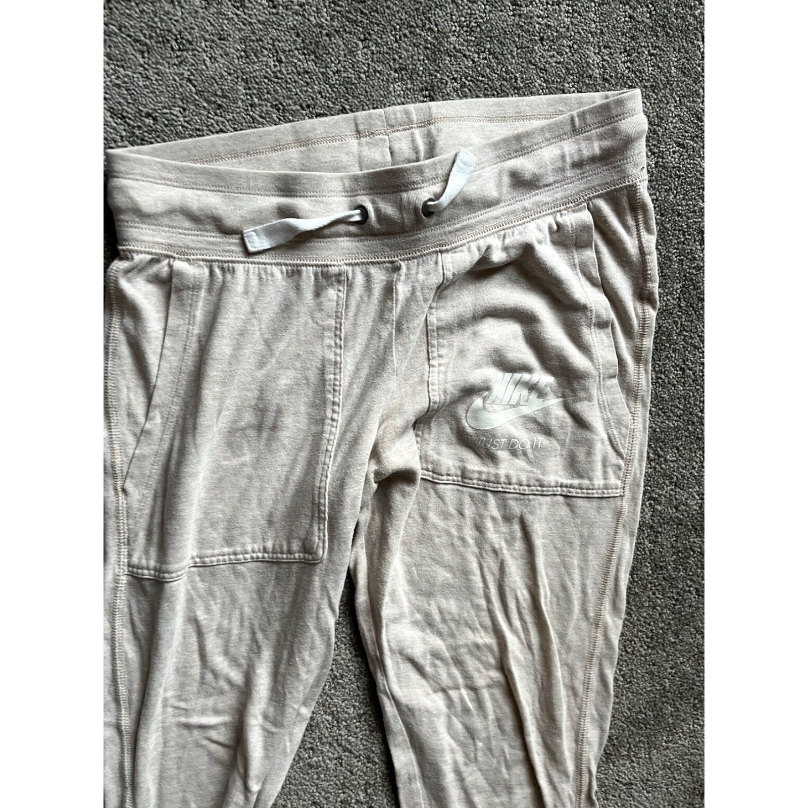 Nike Nike Pants Womens XS Beige Capri Leggings Athleisure Nike Tech Casual Activewear Leggings Std Inseam 21in Tapered Regular Womens Beige 90s? Size 26" / US 2 / IT 38 - 2 Thumbnail