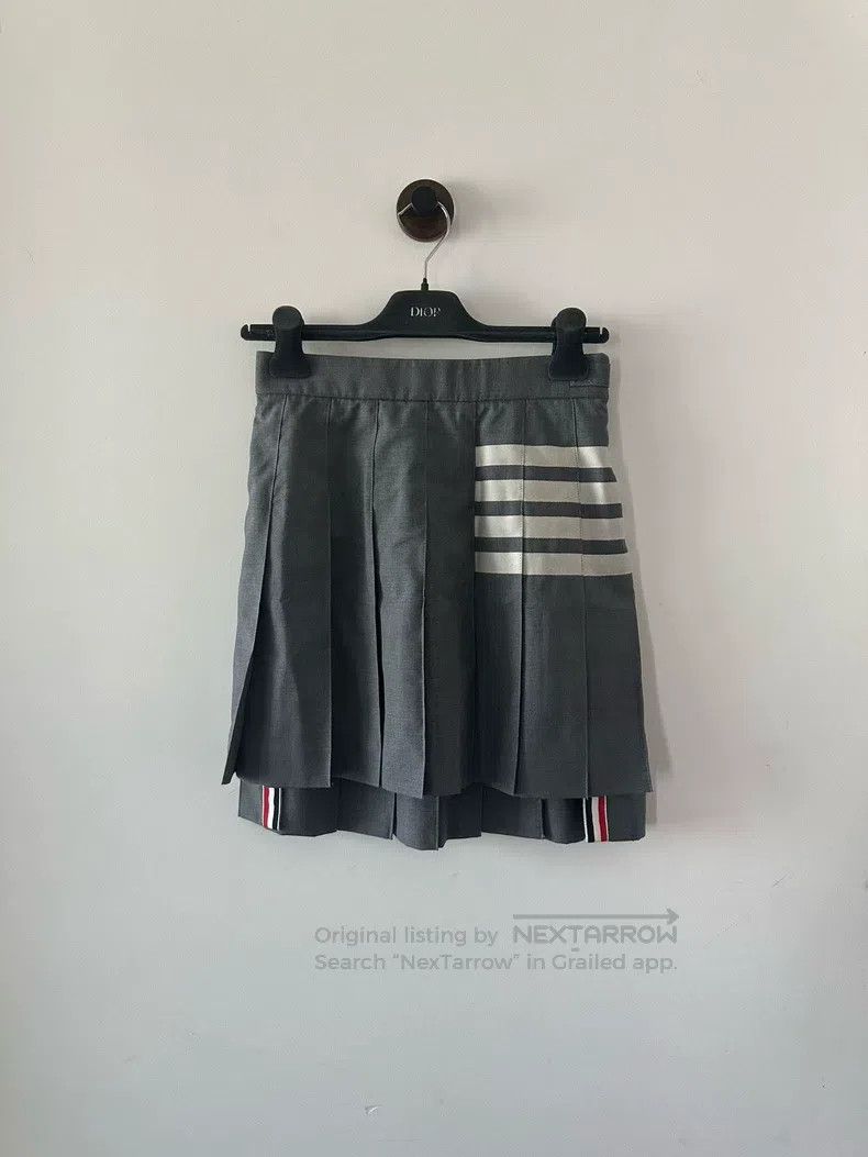 Thom Browne Thom Browne Pleated Skirt Size 24" / US 00 / IT 34 - 1 Thumbnail