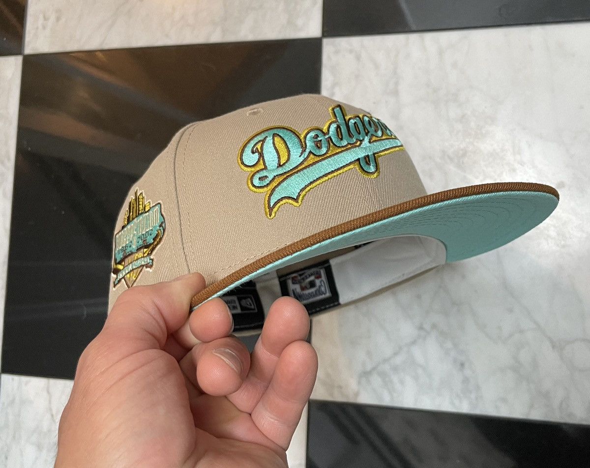 New Era 🔥 Exclusive Dodgers fitted hat size 7 Size ONE SIZE - 1 Thumbnail