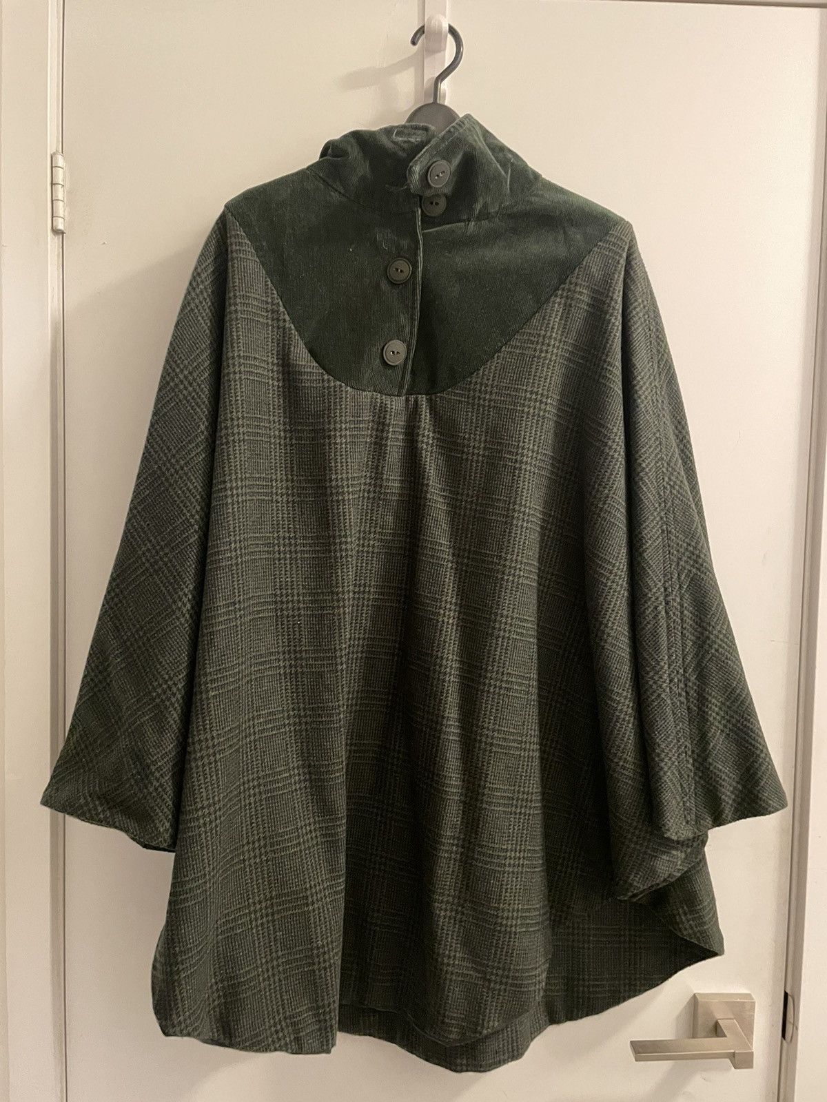 vintage poncho green