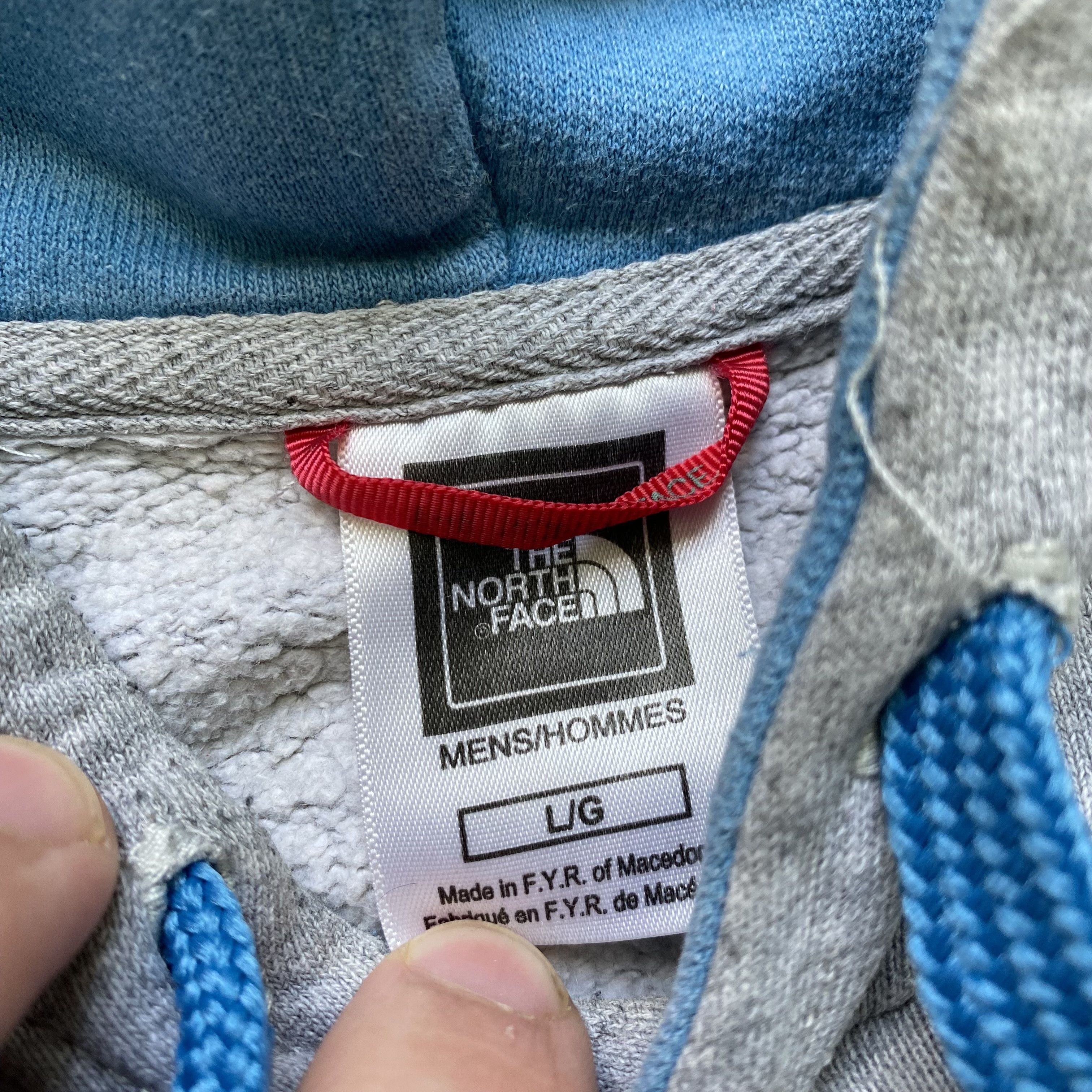 The North Face 🏂 Vintage The North Face hoodie Y2K Big center logo Size US L / EU 52-54 / 3 - 9 Thumbnail