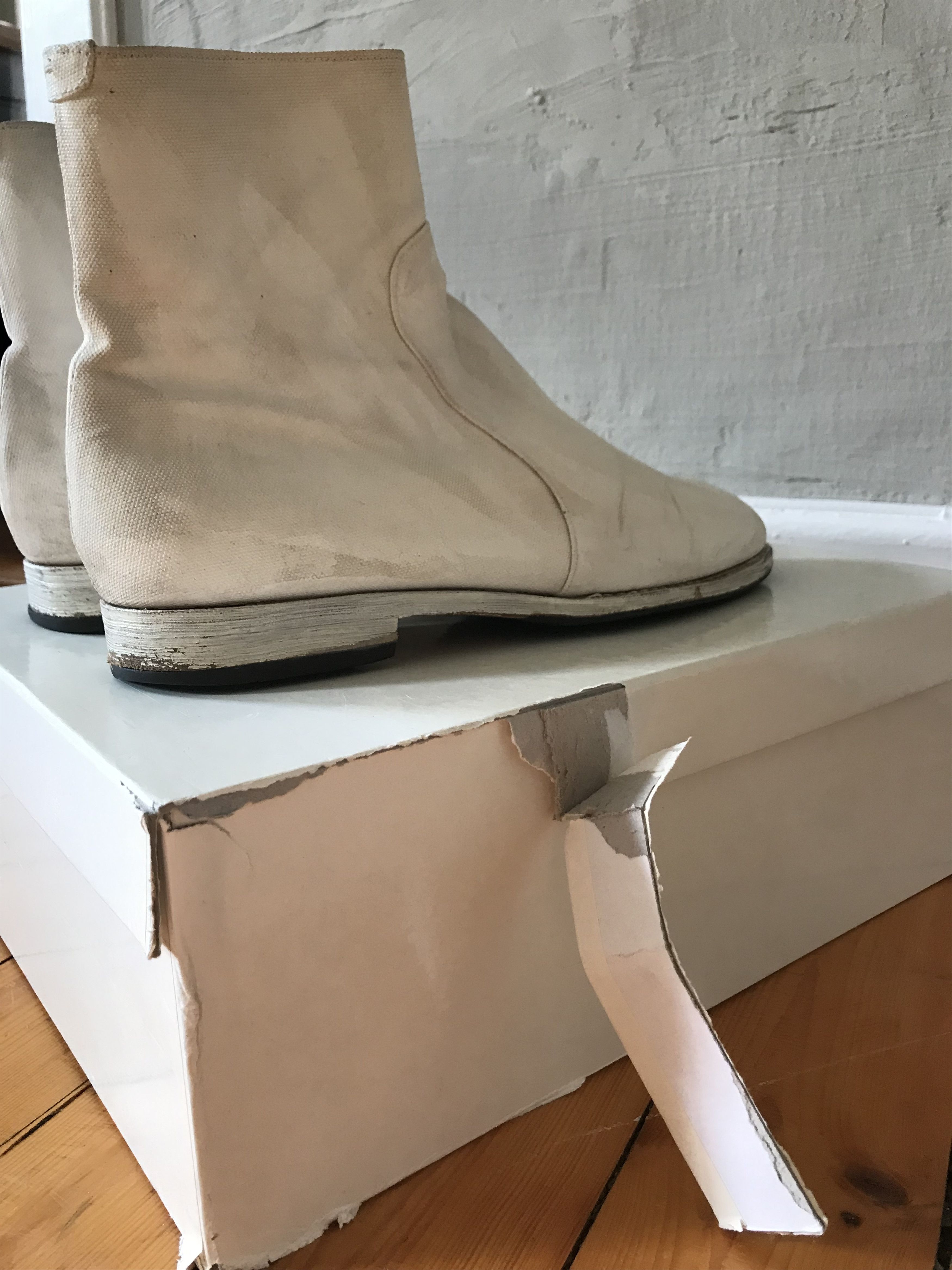 Maison Margiela SS07 Martin Margiela 22 white painted canvas boots Size US 8.5 / EU 41-42 - 14 Thumbnail