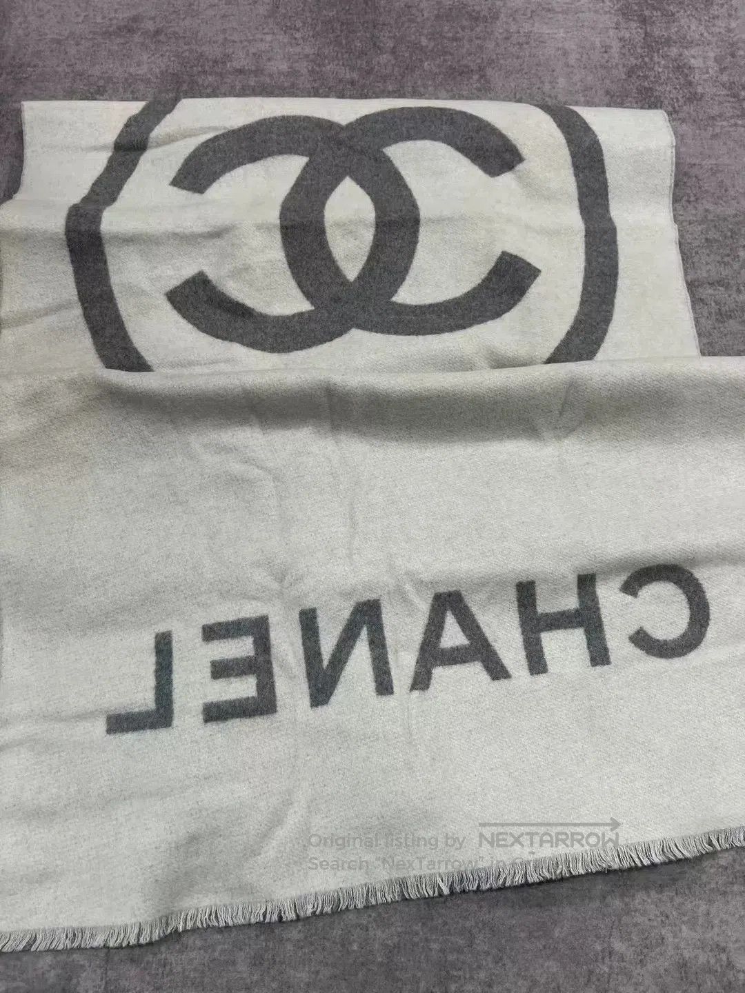 Chanel Chanel Logo Cashmere Shawl. Size ONE SIZE - 2 Thumbnail