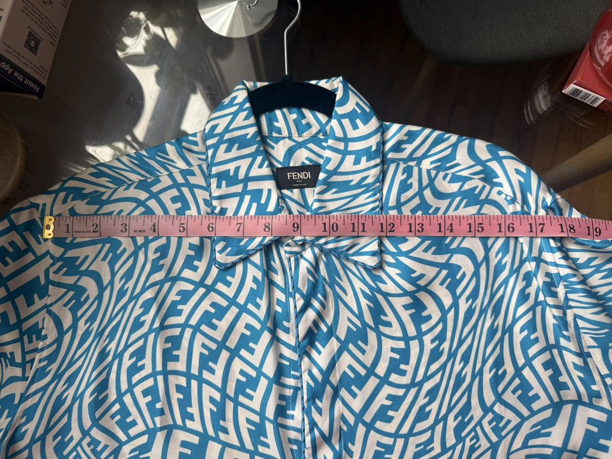 Fendi Fendi FF vertigo blue/white button up silk shirt Size US M / EU 48-50 / 2 - 17 Thumbnail