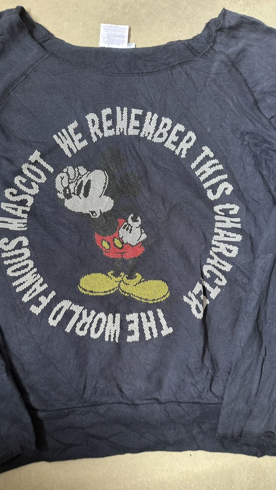 Disney VINTAGE MICKEY MOUSE PLASTIC TOYS SWEATSHIRT Size US M / EU 48-50 / 2 - 2 Thumbnail