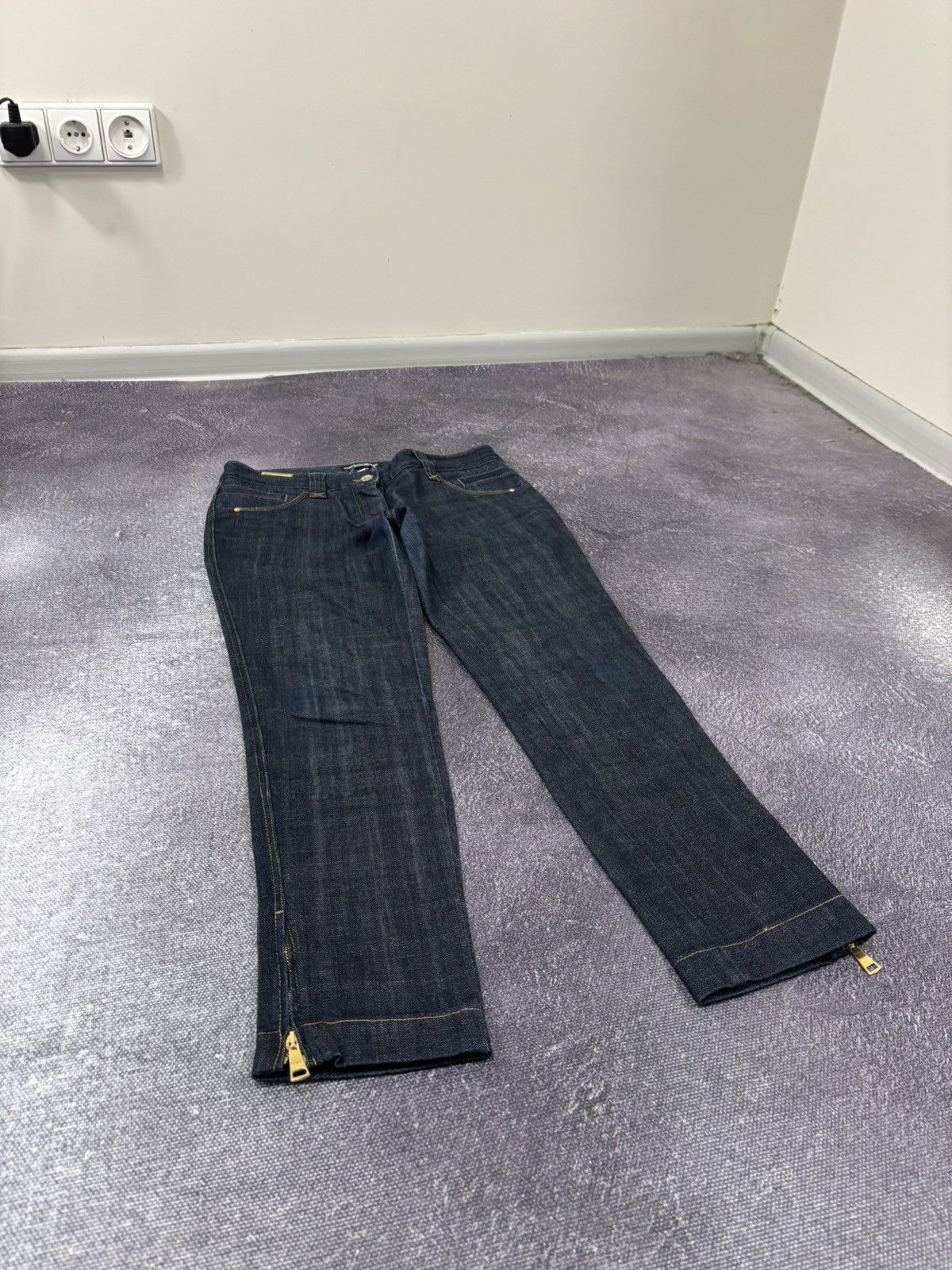 Dolce & Gabbana Dolce & Gabbana Women’s Zip Luxury Avant Garde Tapered Jeans Size 27" / US 4 / IT 40 - 12 Thumbnail