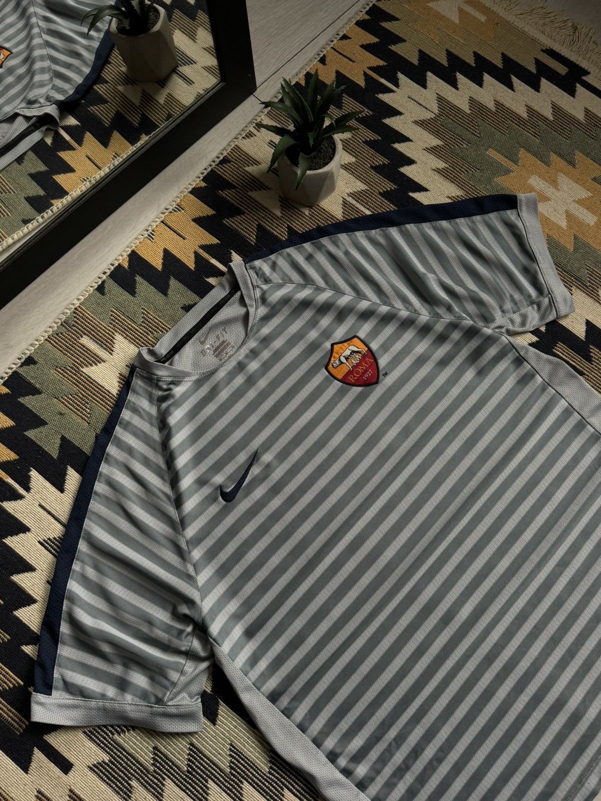 Nike Vintage Nike Roma 2014-15 Blockcore Soccer Jersey Size US M / EU 48-50 / 2 - 4 Thumbnail