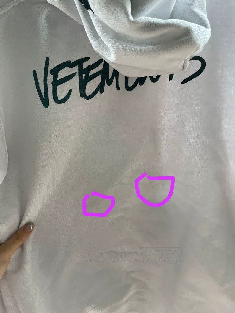 Vetements Vetements White Sweatshirt Size US S / EU 44-46 / 1 - 7 Thumbnail