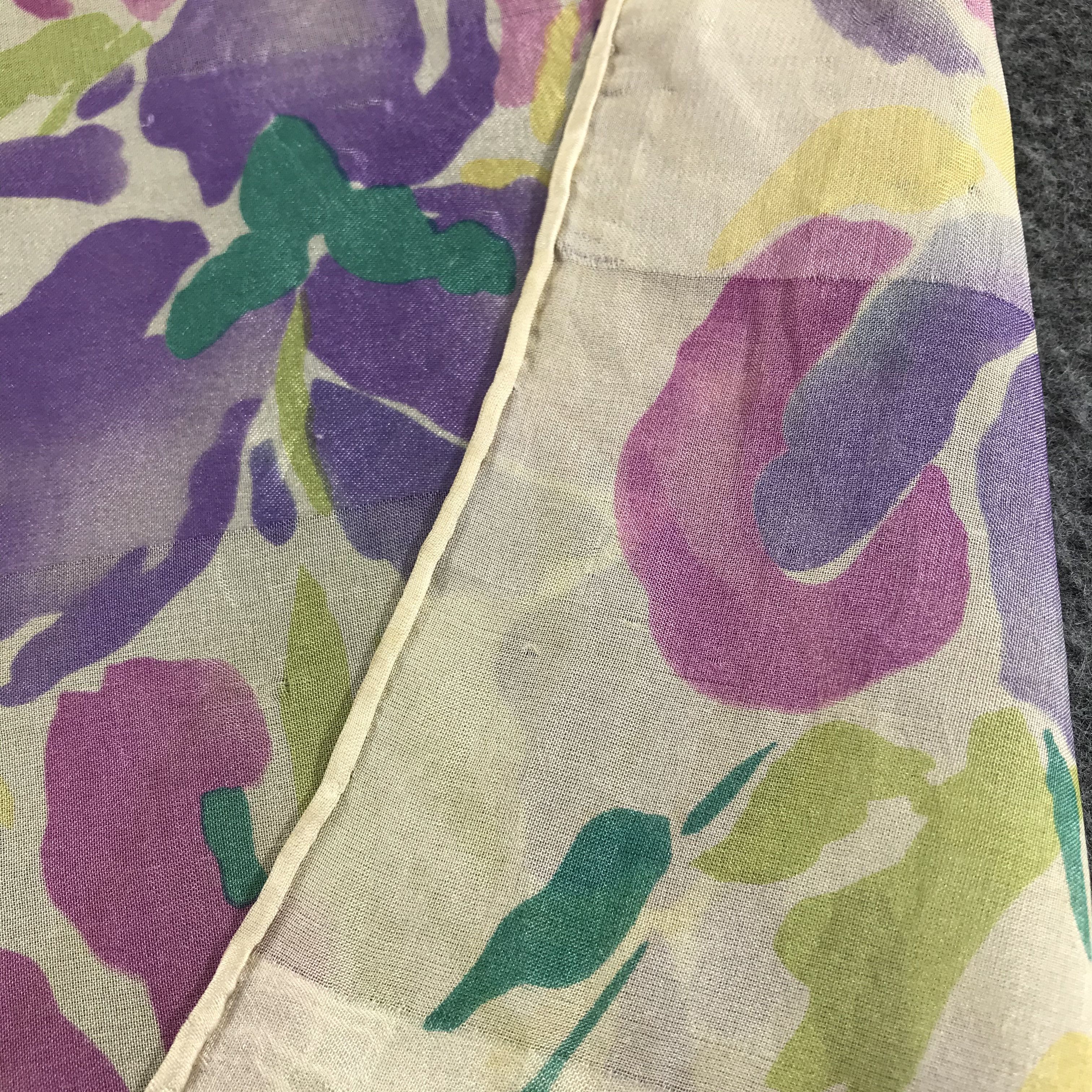 Pierre Balmain Vintage Pierre Balmain Floral Silk Scarf M16 Size ONE SIZE - 11 Thumbnail