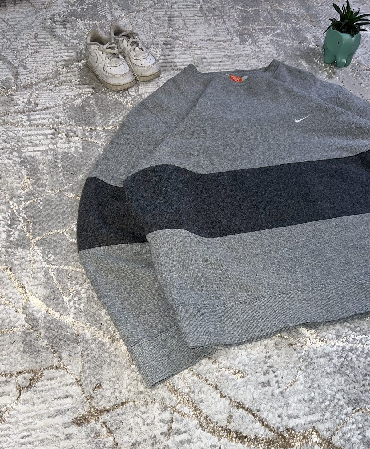 Nike × Vintage NIKE VINTAGE 00S SWOOSH LOGO SWEATSHIRT BOXY FIT CREWNECK Size US XL / EU 56 / 4 - 3 Thumbnail
