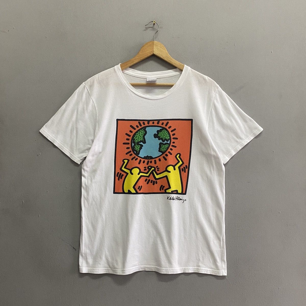 Keith Haring Keith Haring X Global Work Print Tshirt Size US M / EU 48-50 / 2 - 1 Thumbnail
