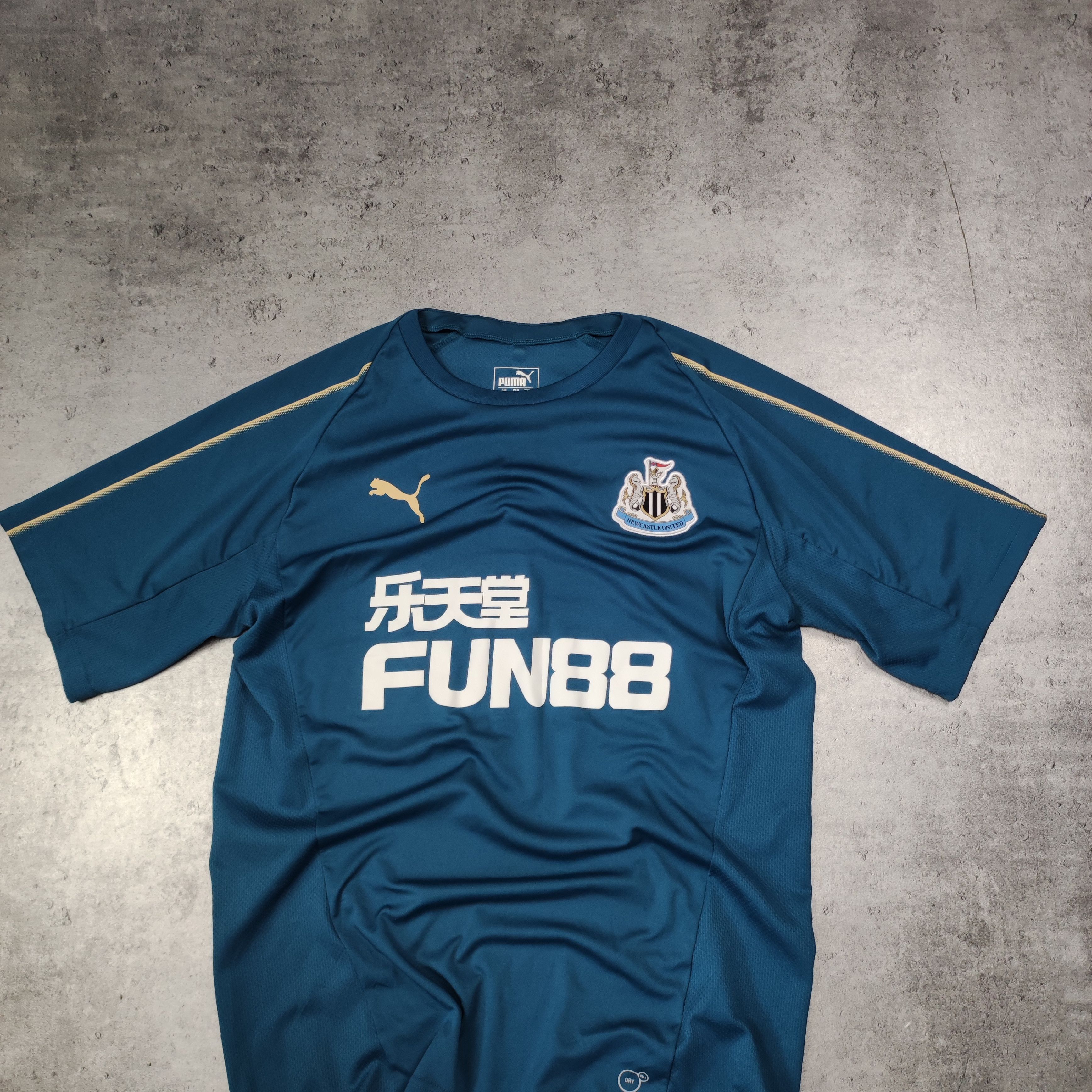 Puma Puma x Newcastle United Football Soccer Training Jersey Size US L / EU 52-54 / 3 - 3 Thumbnail