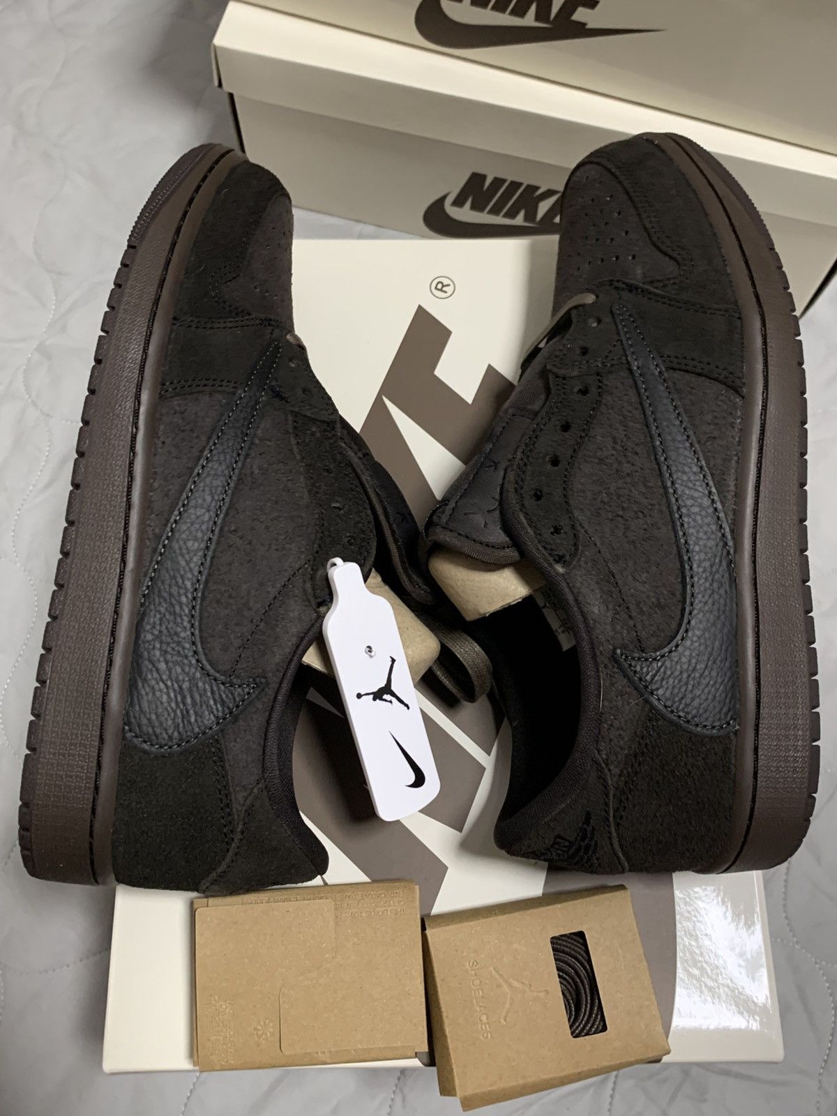 Jordan Brand Jordan 1 Travis Scott Vetvet Brown Retro Low TS Size US 9.5 / EU 42-43 - 9 Thumbnail