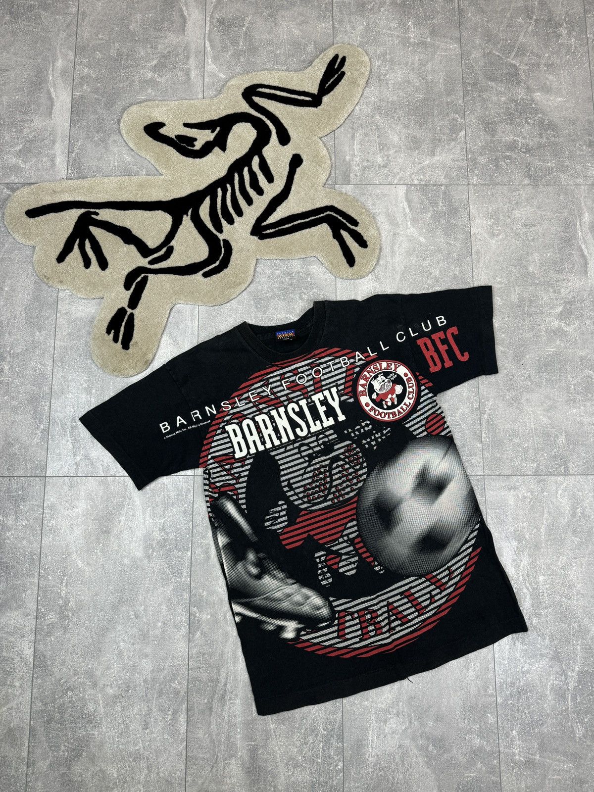 Vintage Mens Vintage Barnsley FC T-shirt overprint England football Size US S / EU 44-46 / 1 - 1 Thumbnail