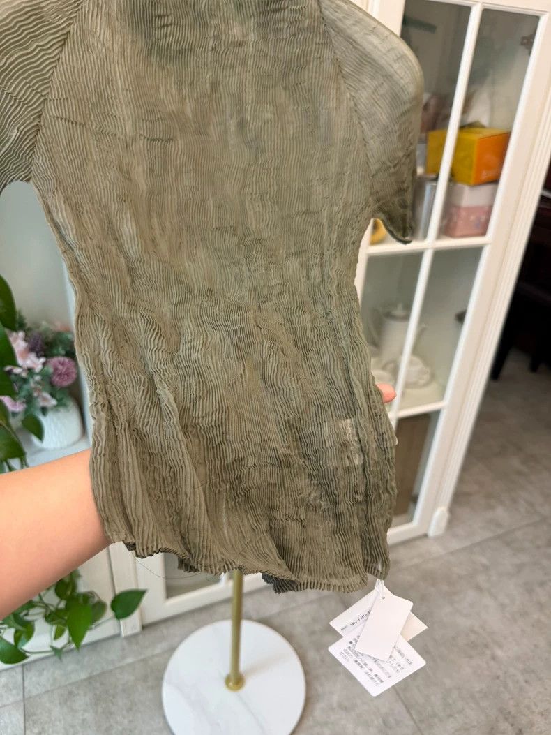 Issey Miyake issey miyake size:2 Khaki green short-sleeved shirt Size XXS / US 00 / IT 34 - 2 Thumbnail