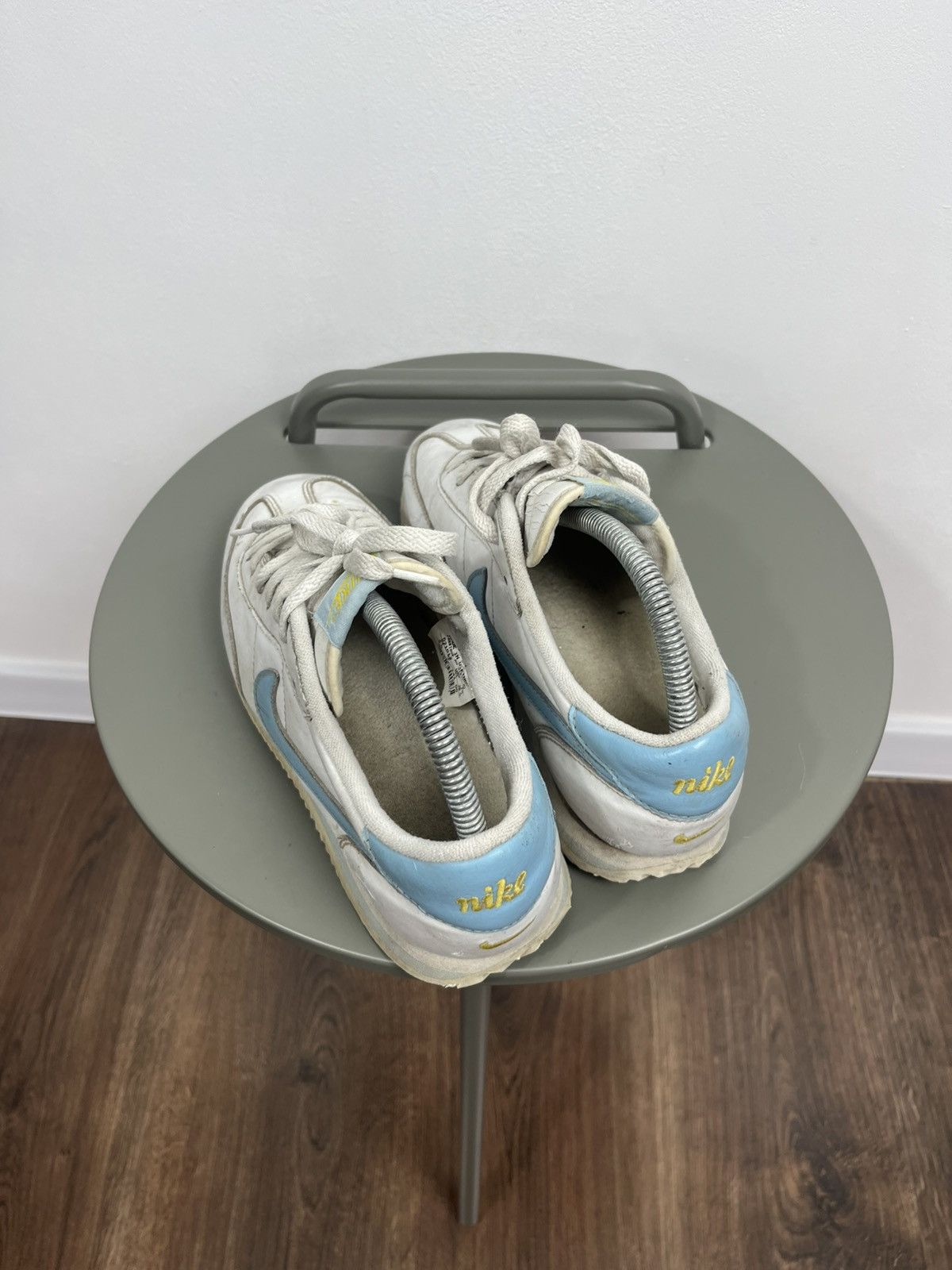 Nike Vintage 2002 Nike Cortez Women’s Sneakers White Blue Size US 9.5 / IT 39.5 - 11 Thumbnail