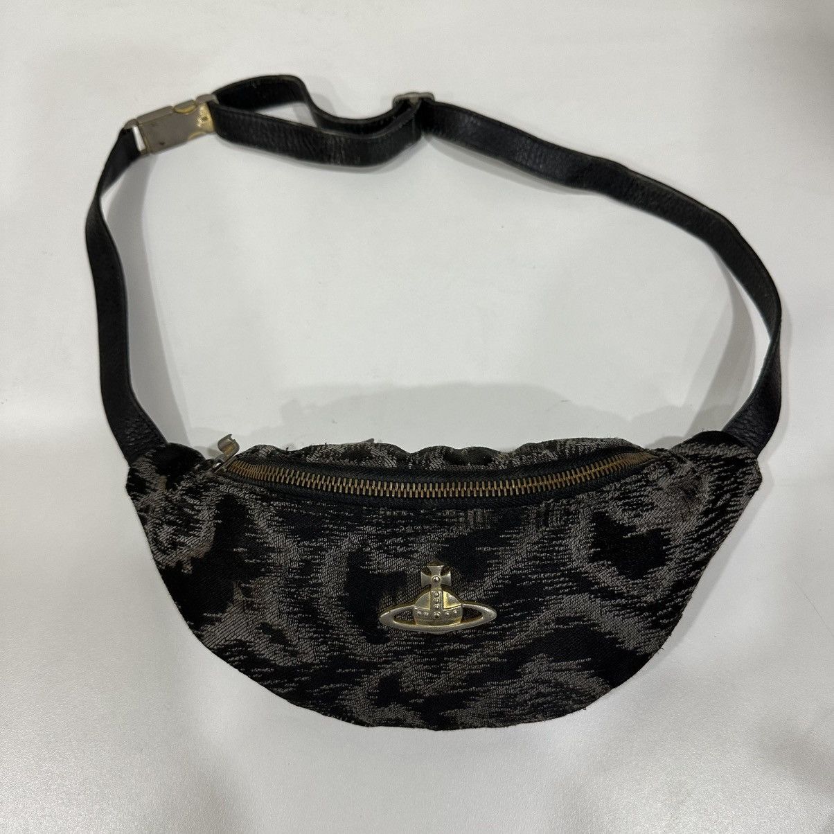 Vivienne Westwood ‼️YES‼️ VINTAGE VIVIENNE WESTWOOD POUCH WAIST BAG Size ONE SIZE - 2 Thumbnail