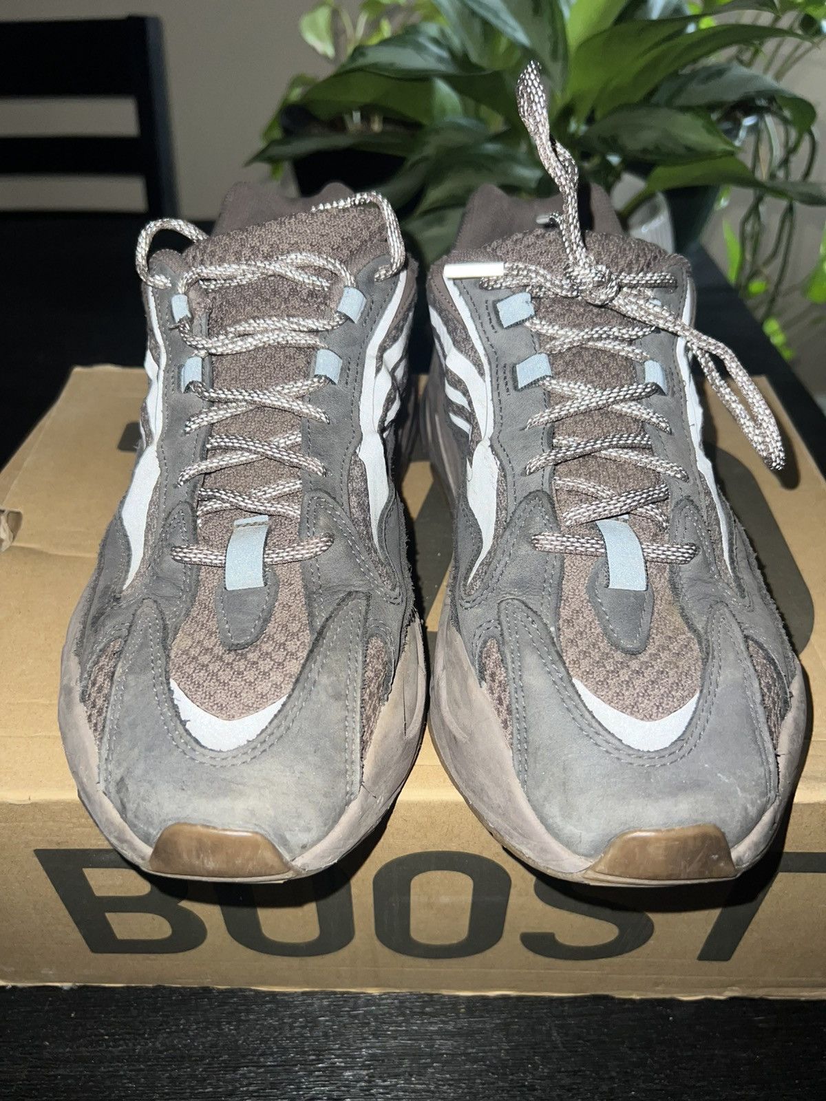 Yeezy Yeezy Boost 700 V2 Size US 10.5 / EU 43-44 - 4 Thumbnail
