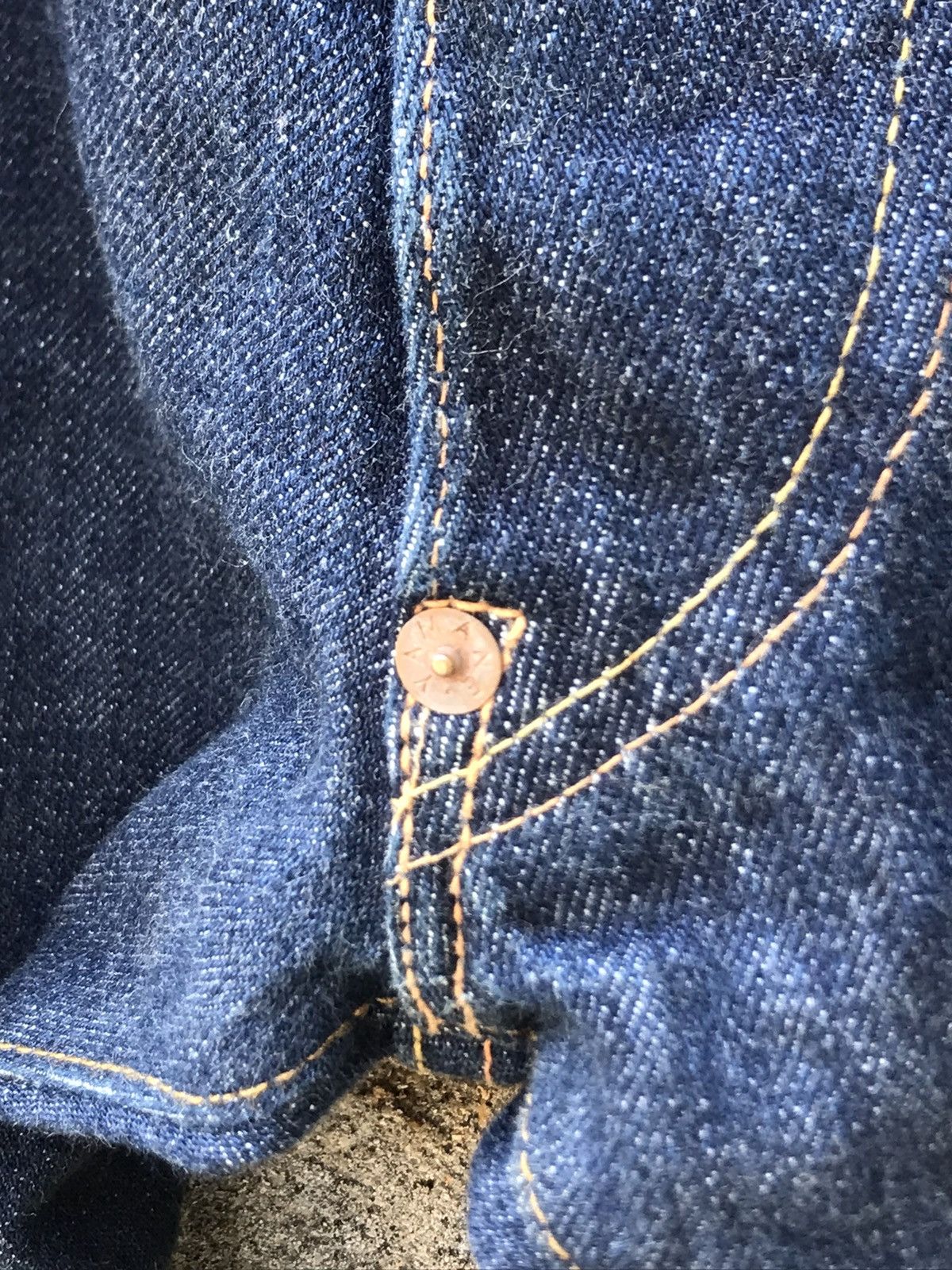Evisu 🔥Rare Vintage Evisu Red Daicock Selvedge loose Denim-W 33 Size US 33 - 8 Thumbnail
